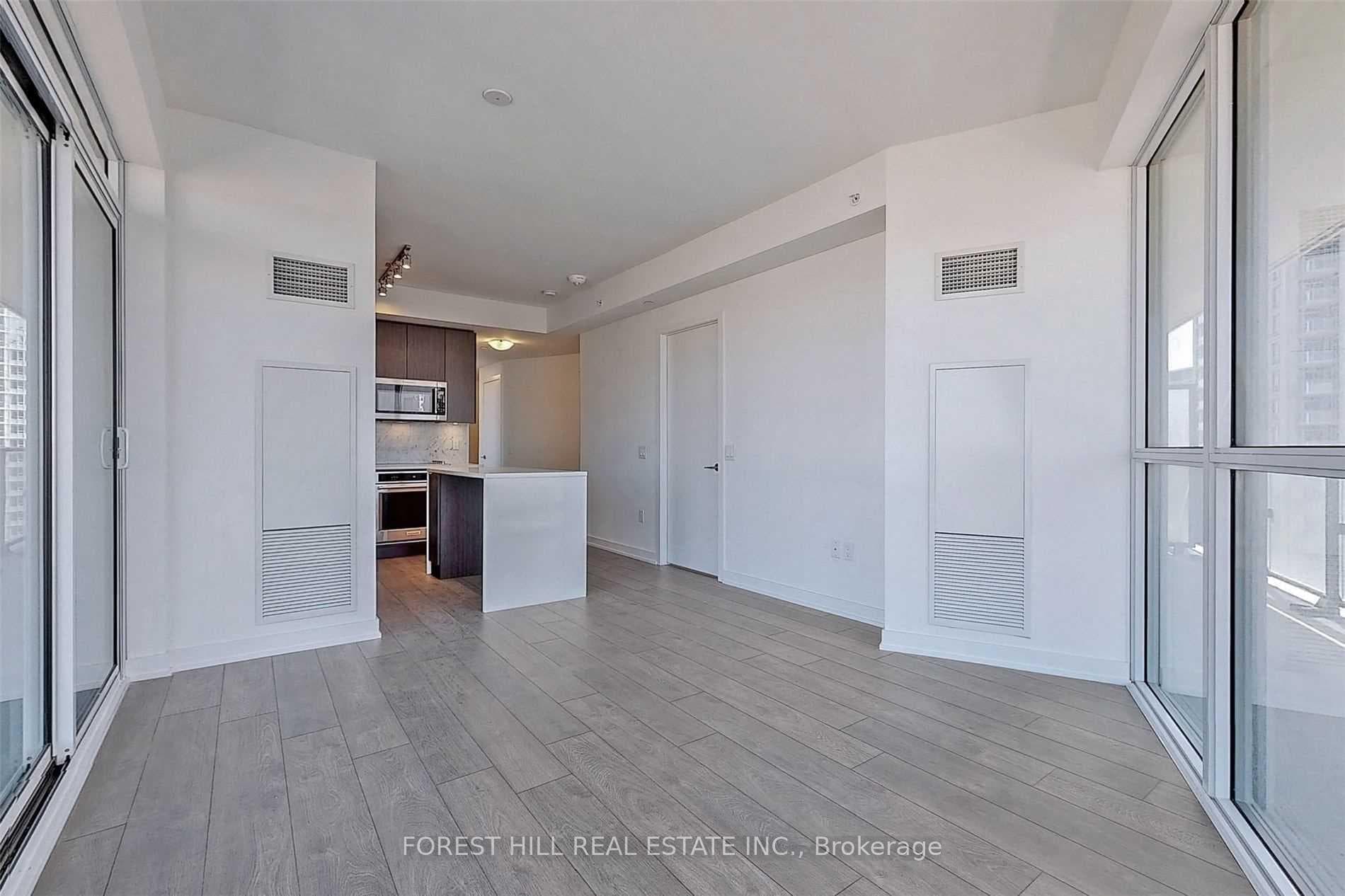 38 Iannuzzi Street Unit 1804 photo 4