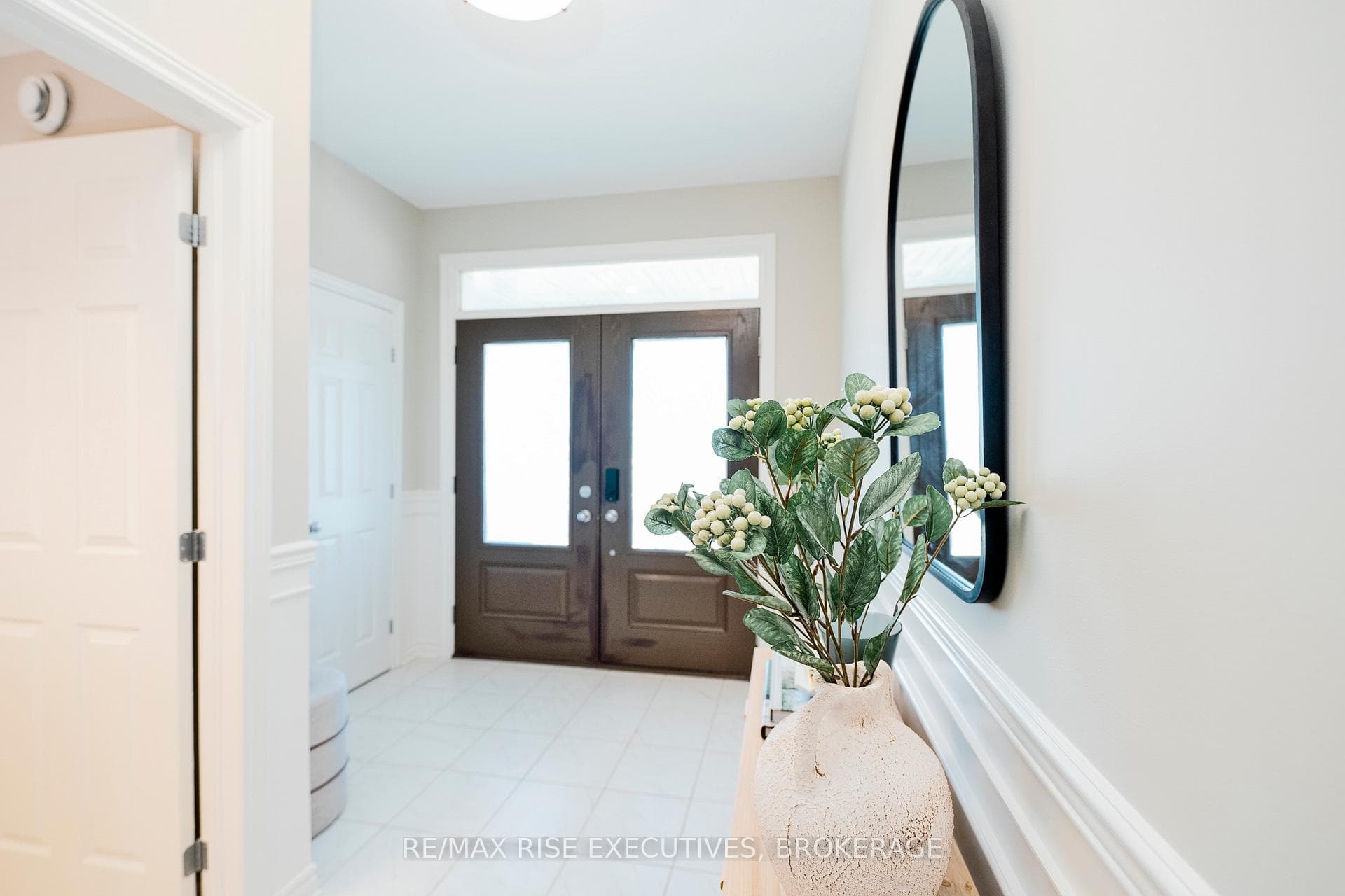 1263 Wheathill Street photo 2