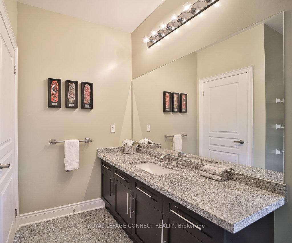 2315 Southcott Road photo 30