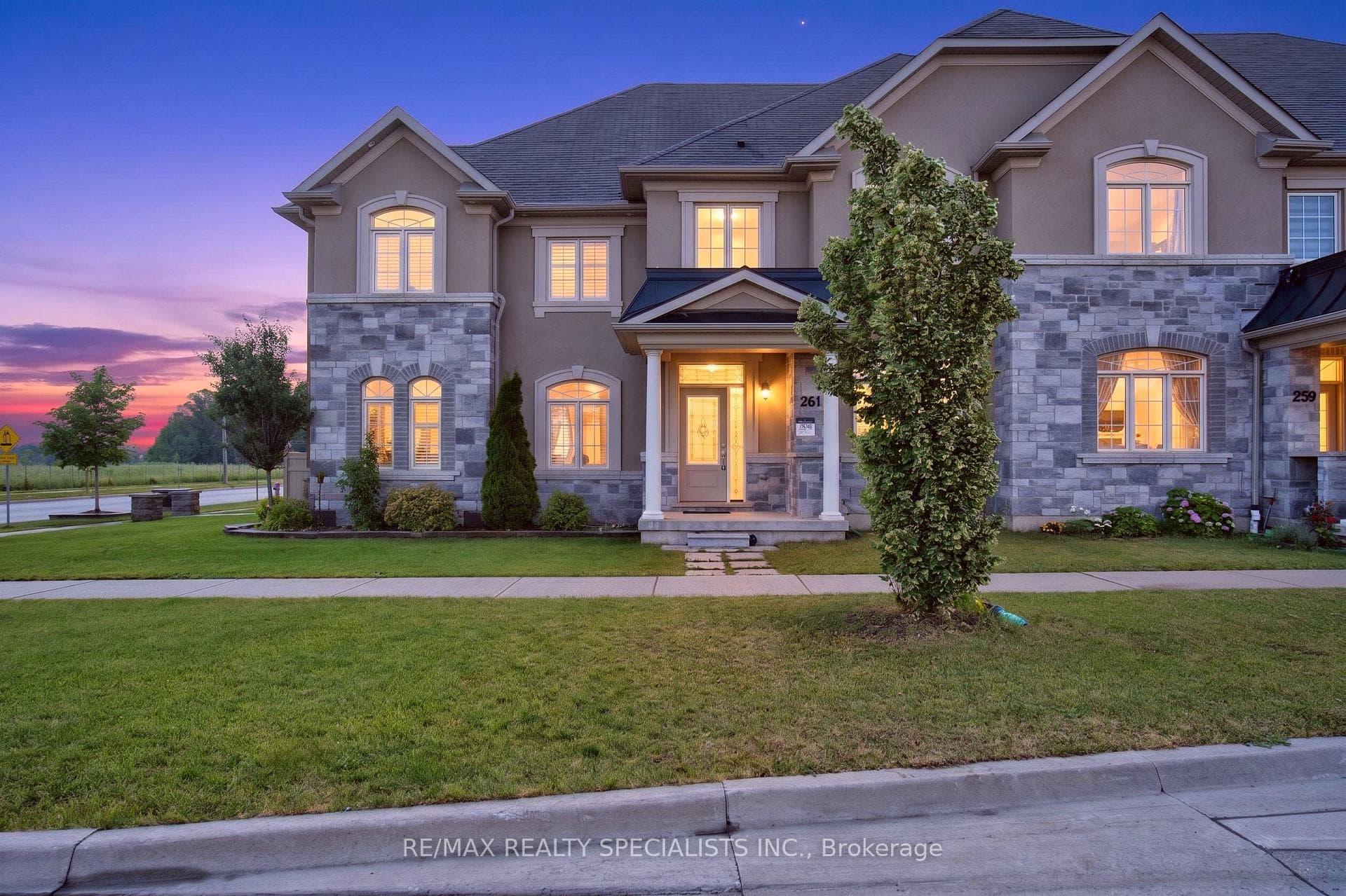 261 INSPIRE Boulevard photo 1
