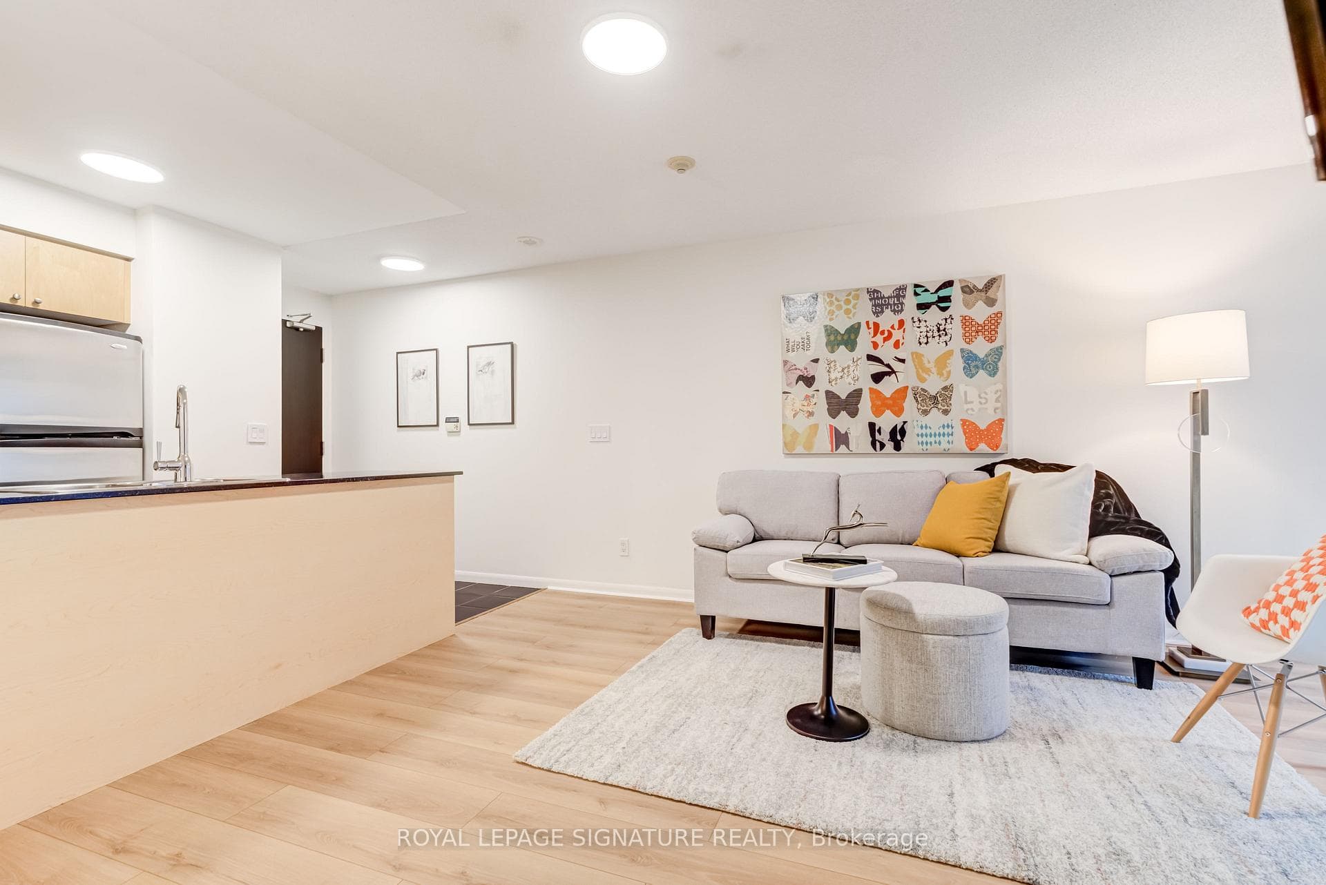 231 Fort York Boulevard Unit 304 photo 6