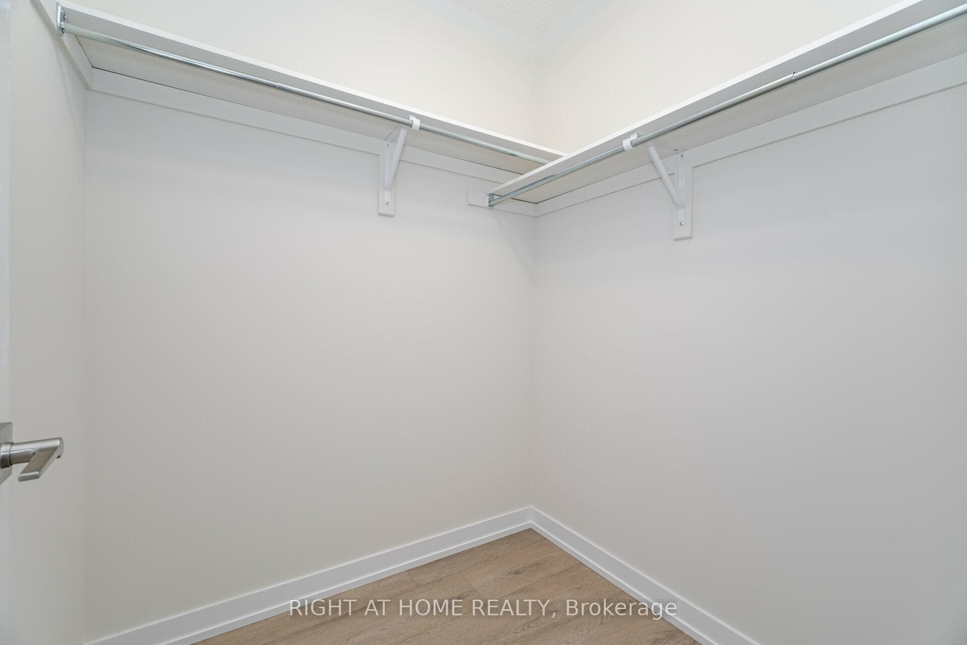 1318 Shevchenko Boulevard photo 24