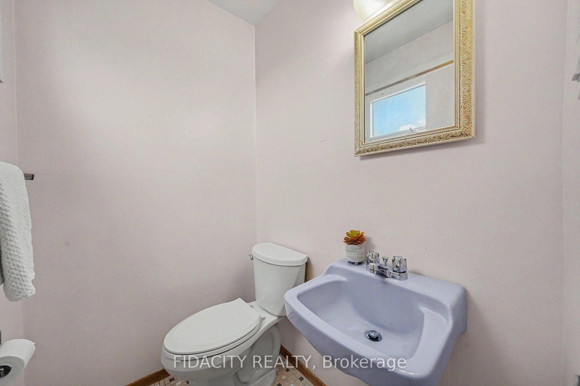 18 Ross Street photo 13