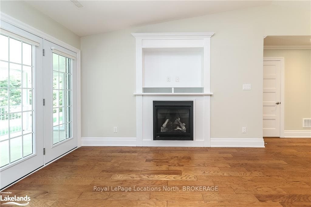 48 CLOVER Crescent photo 15