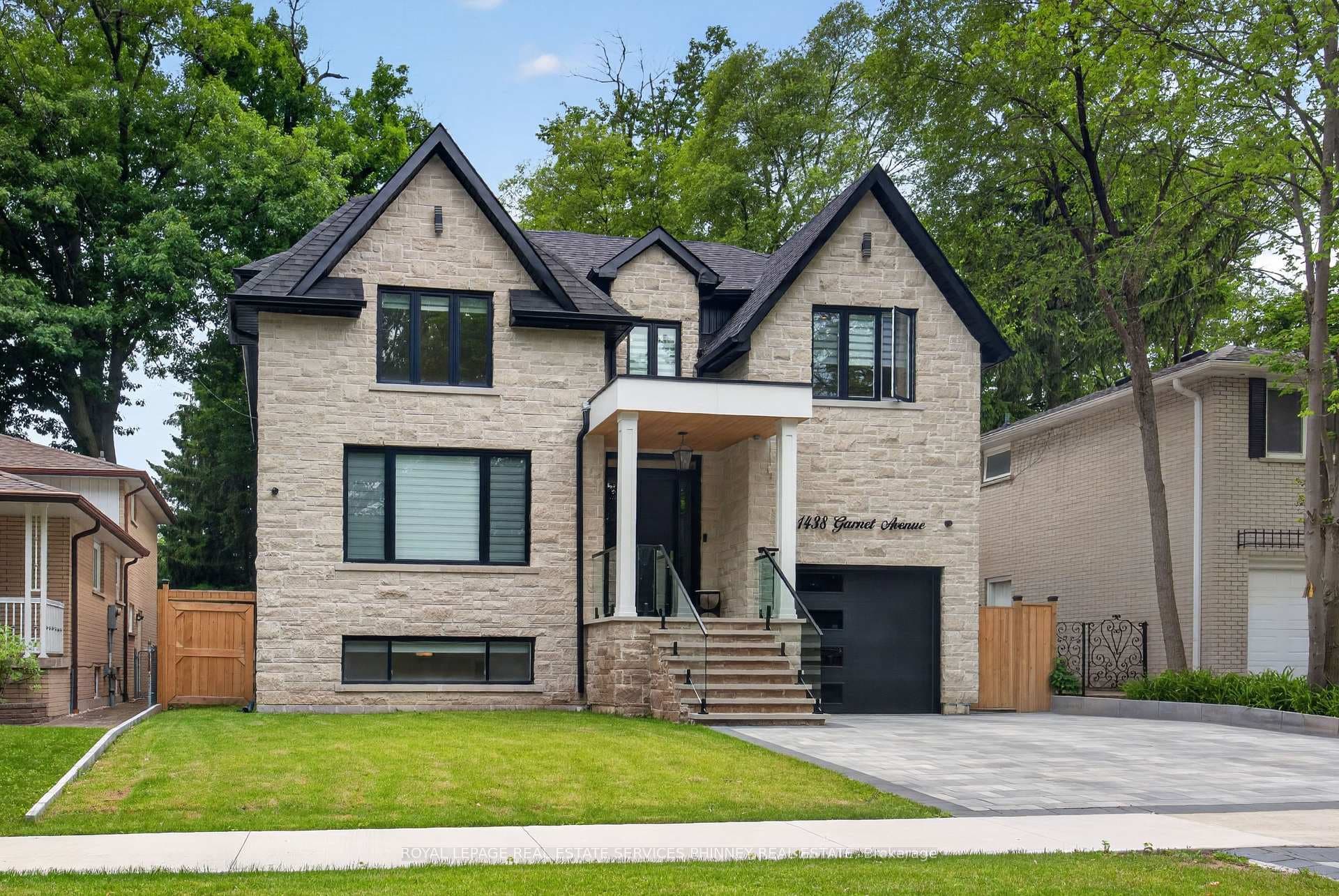 1438 Garnet Avenue photo 1