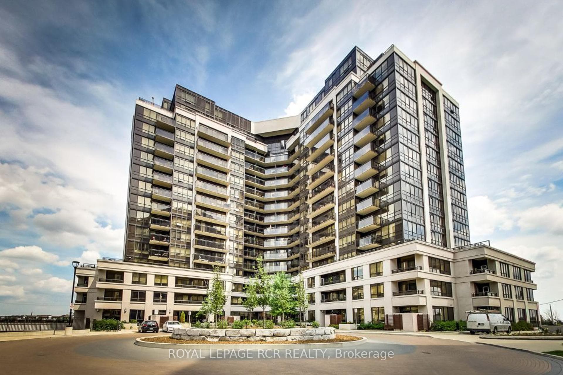 1060 Sheppard Avenue Unit 1401 photo 2
