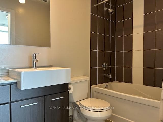 770 Bay Street Unit 1502 photo 26