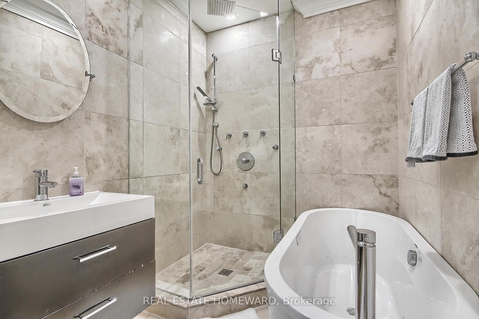 40 Whitehall Road photo 16