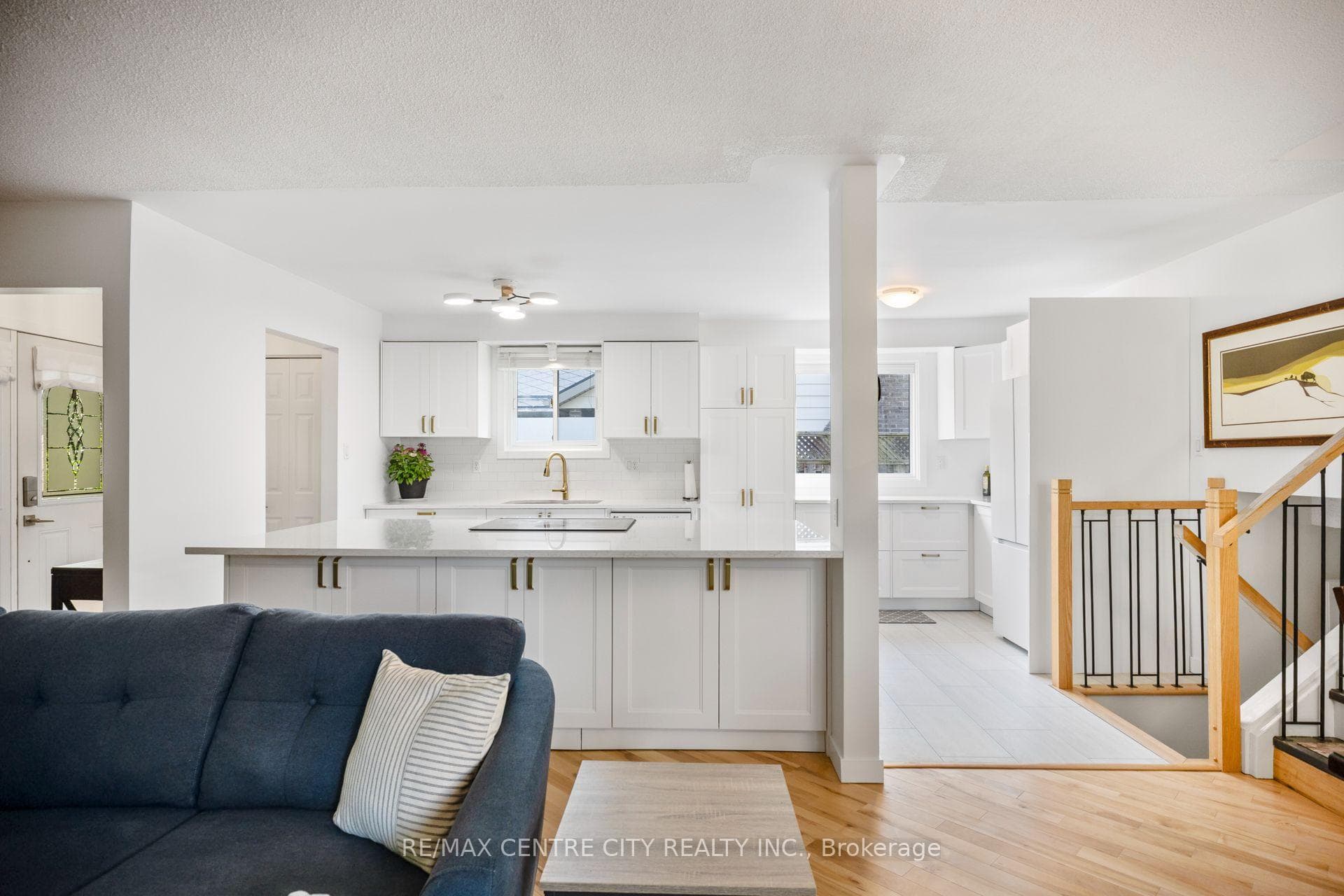 684 Macyoung Drive photo 8