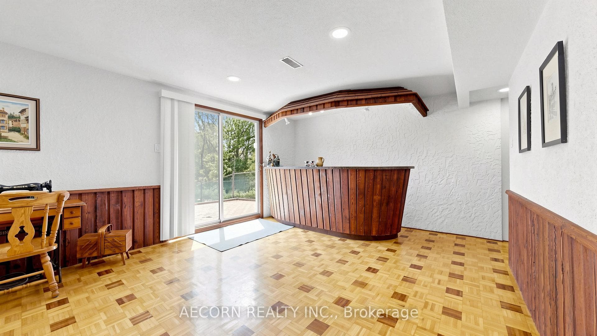 15 Humberland Court photo 30