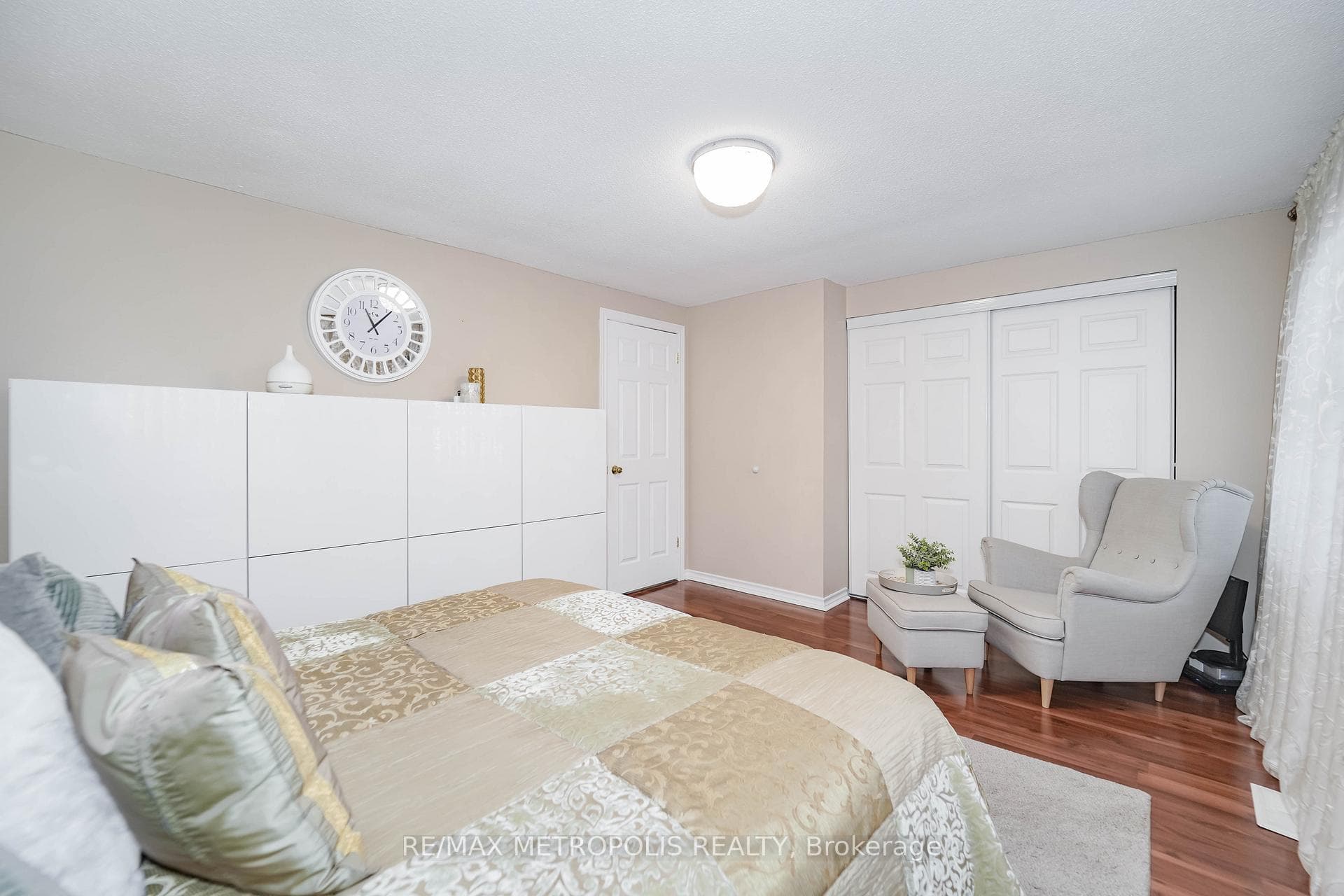 638 Galahad Drive photo 23