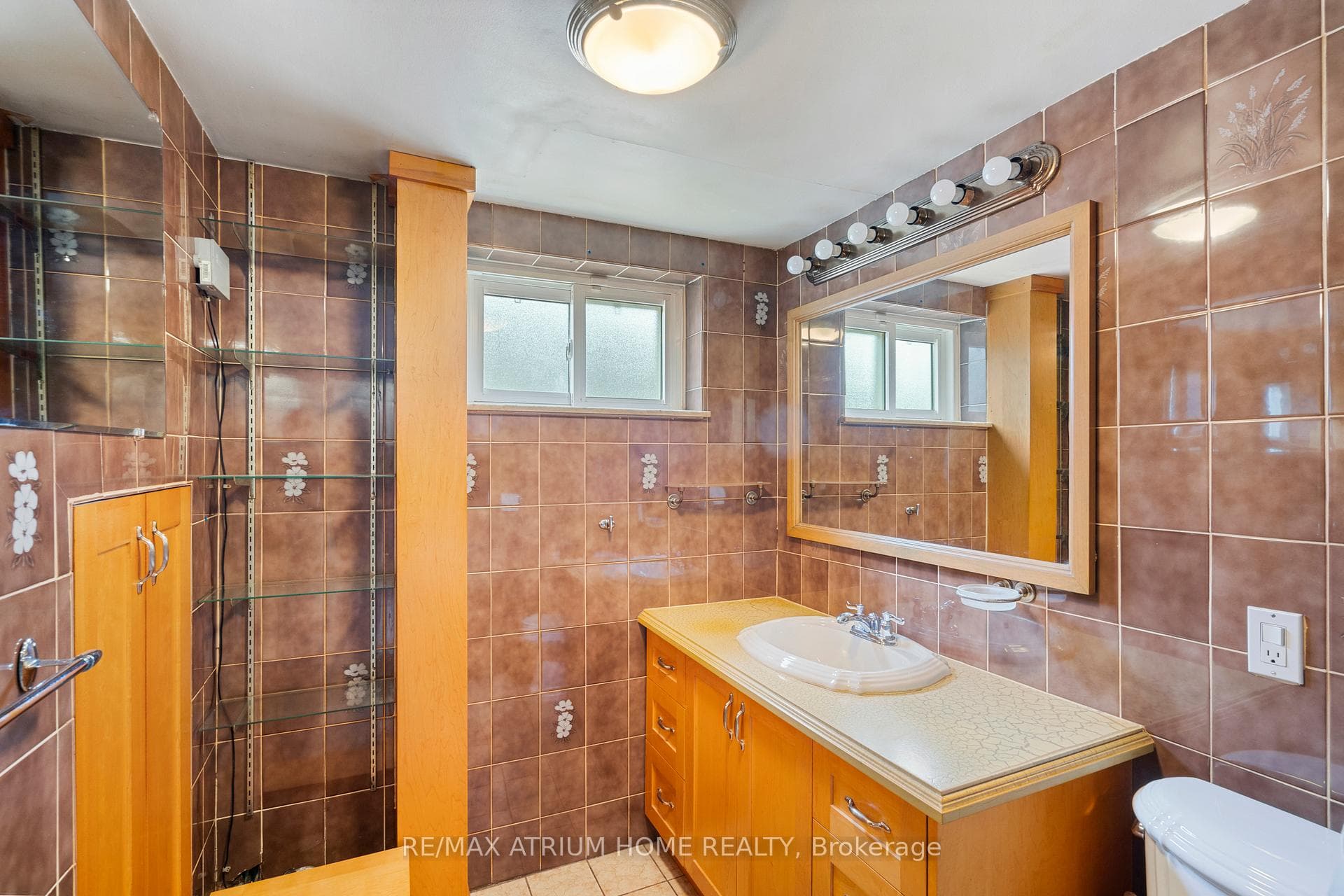 Basement 3 Piece Washroom