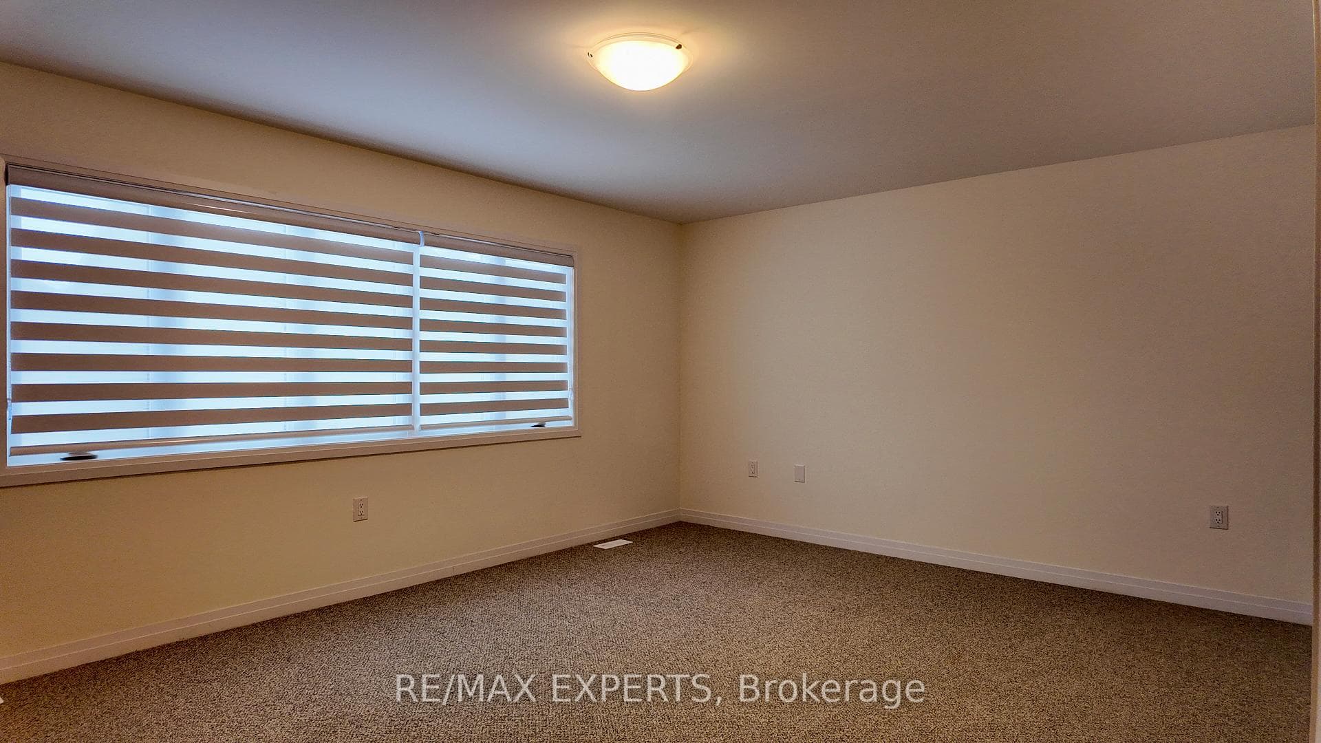 136 Raftis Street photo 12