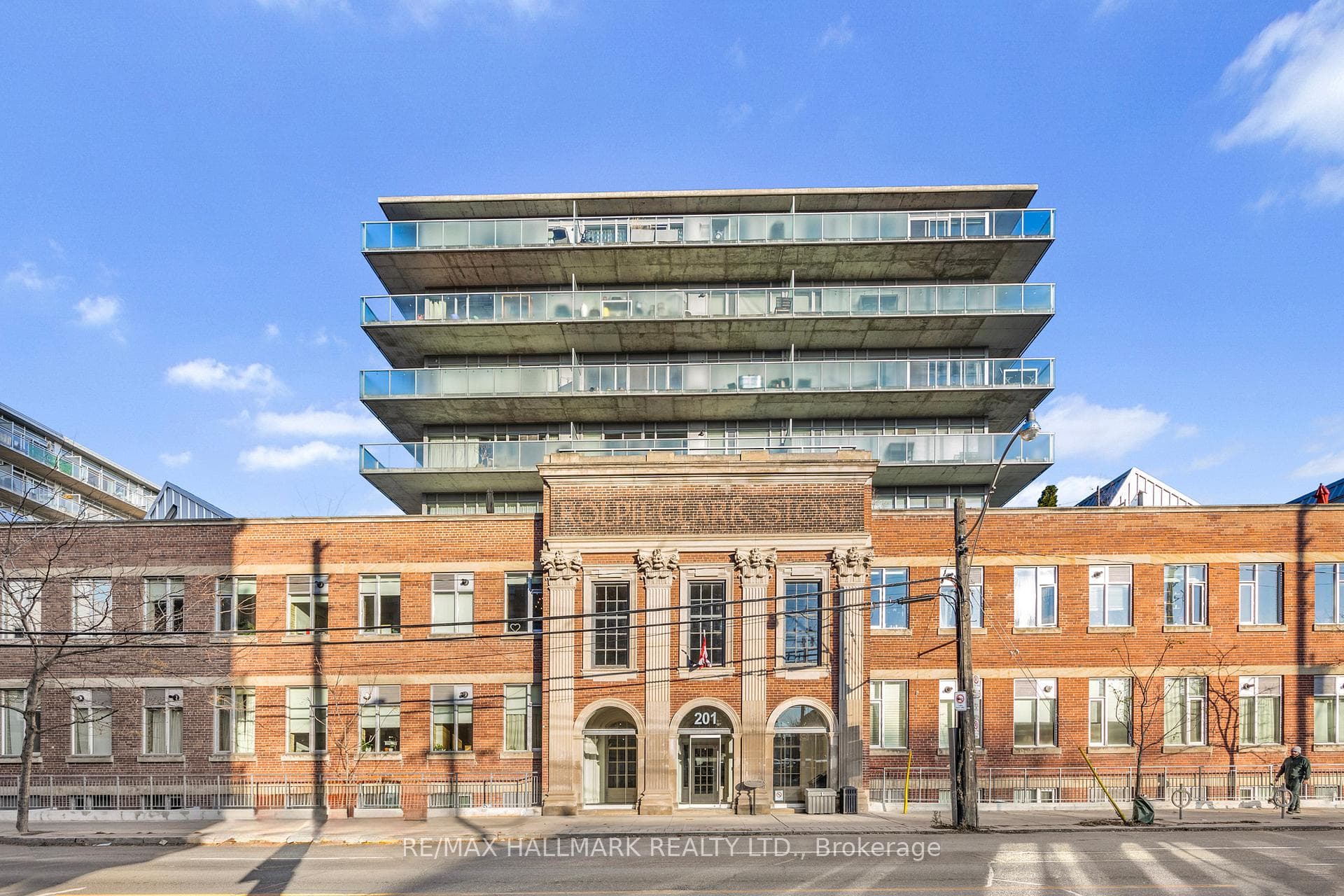201 Carlaw Avenue Unit 231 photo 1
