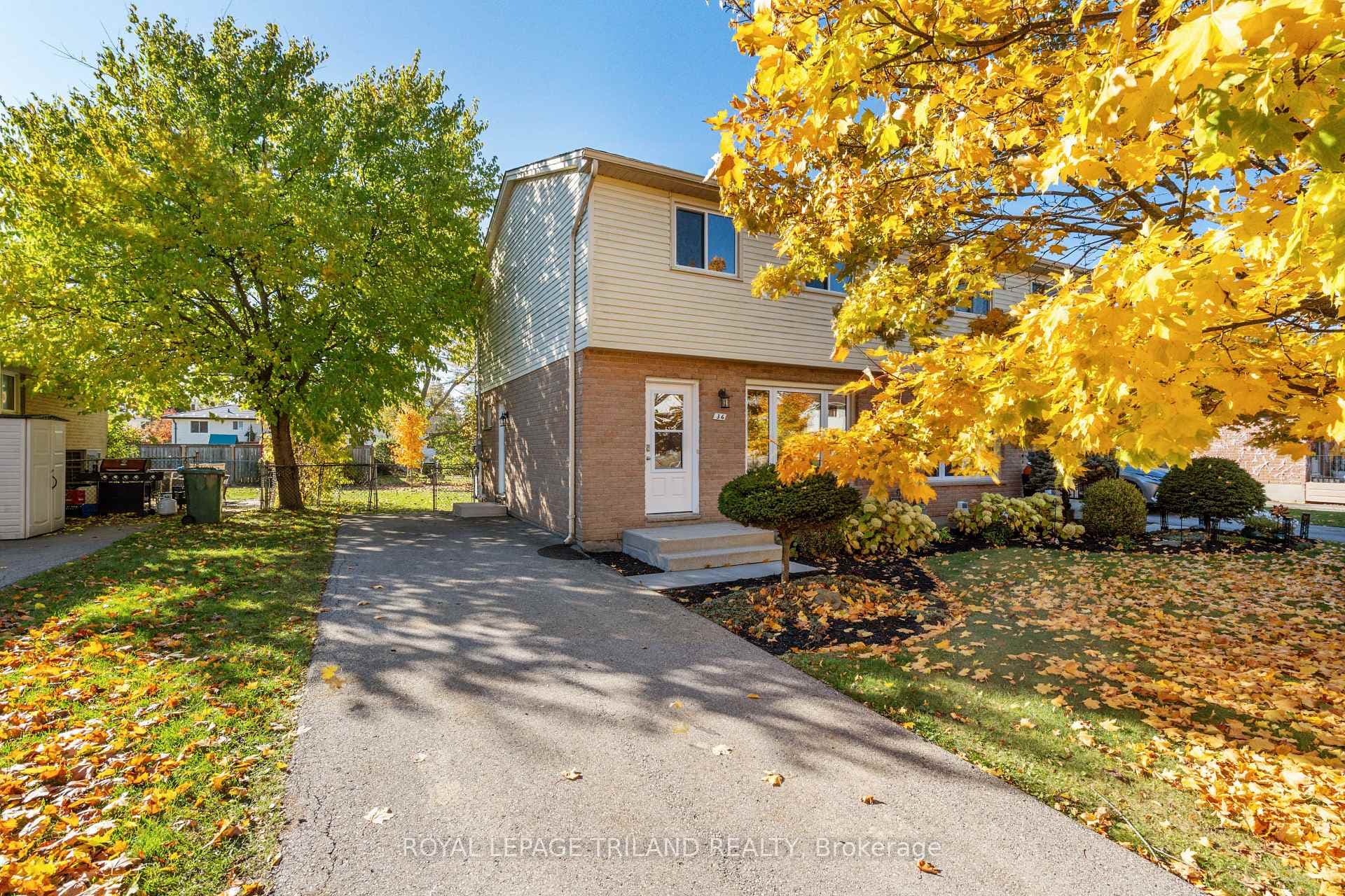 36 Vanier Place photo 1