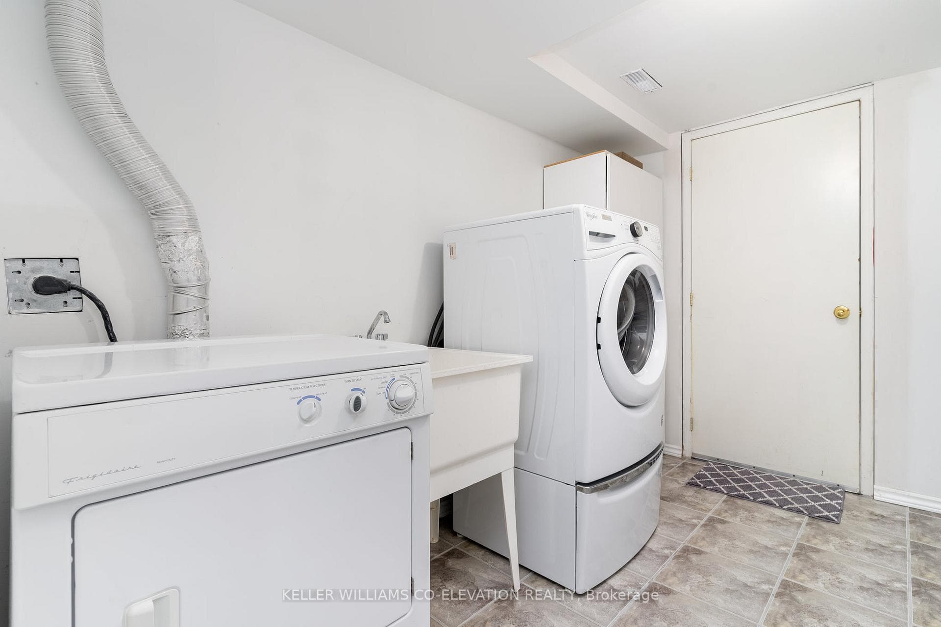168 Bean Crescent photo 27