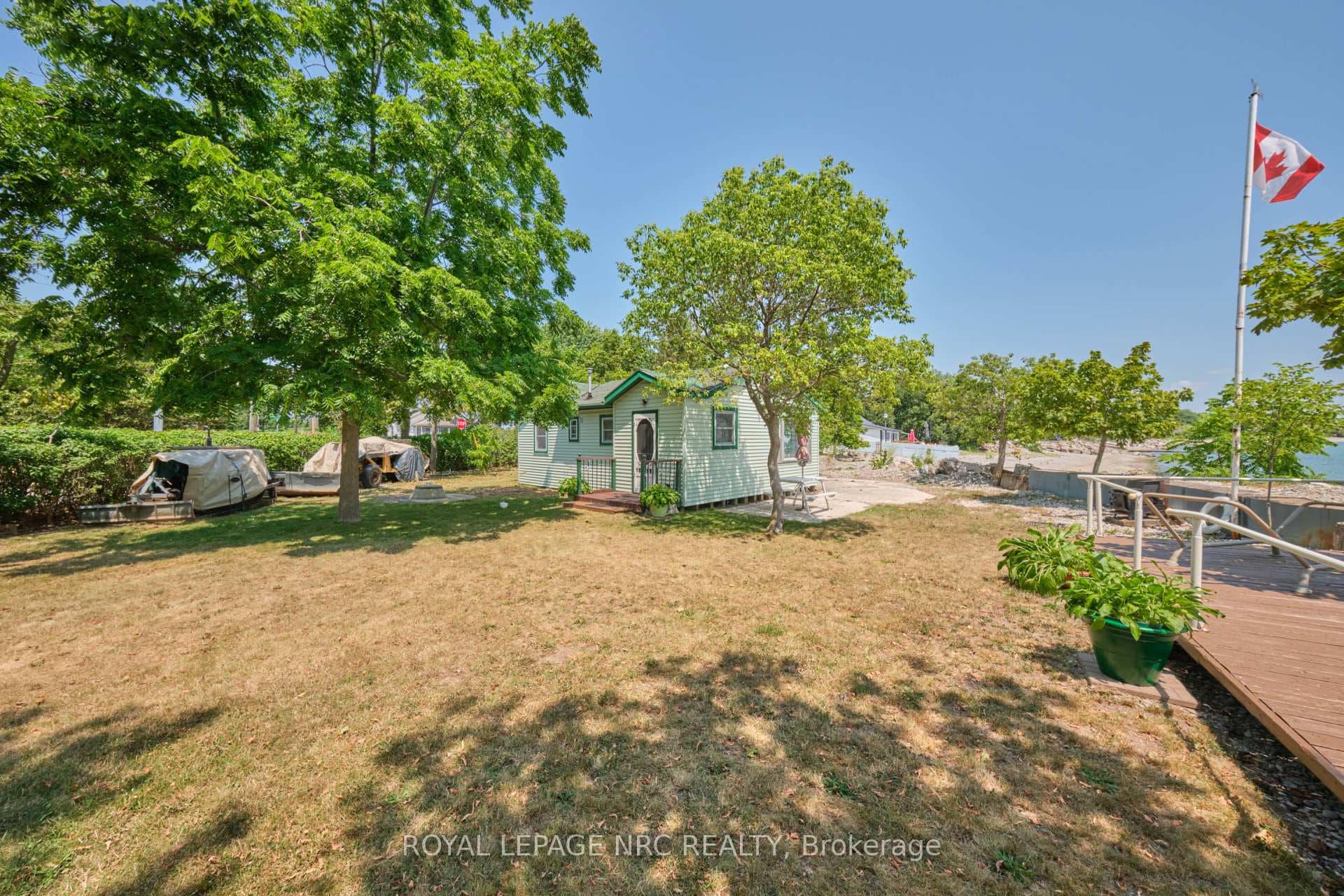 5 Mohawk Point Road photo 1