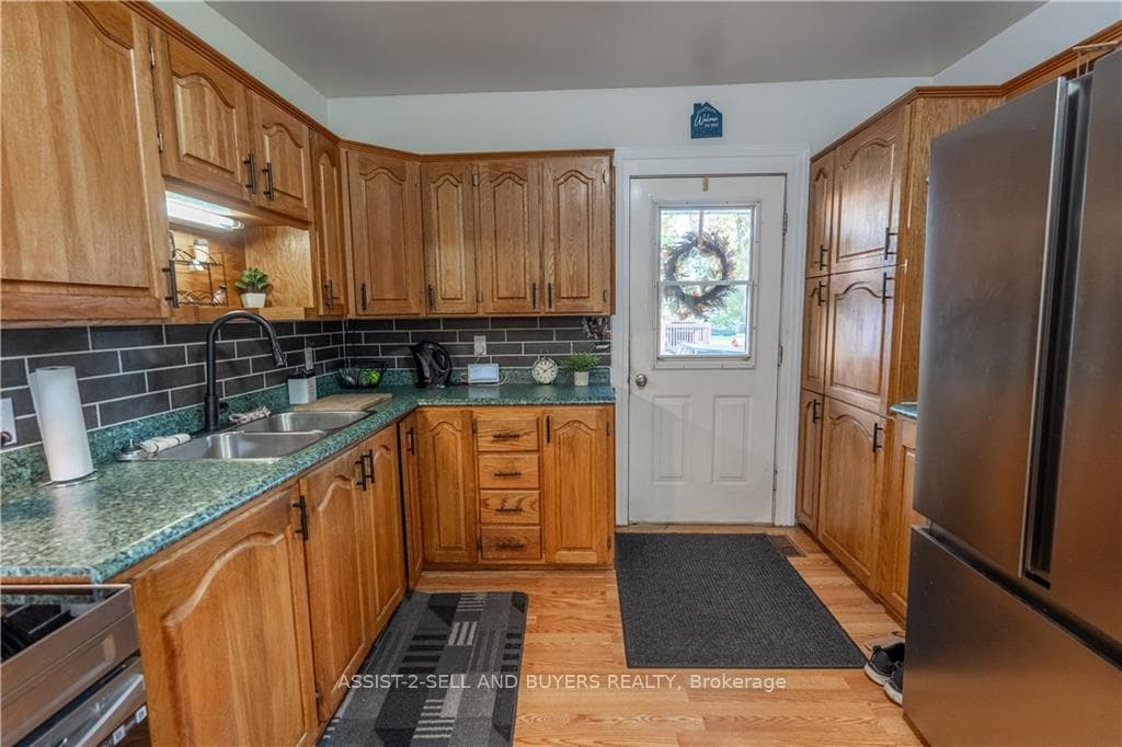 3452 STATION Street photo 7