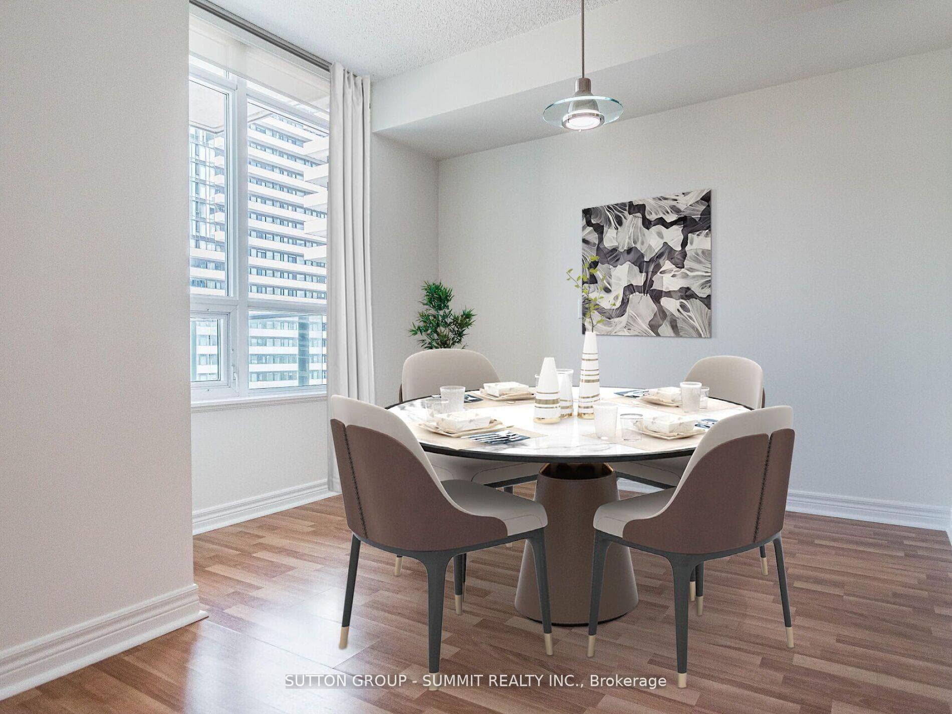212 Eglinton Avenue Unit 1704 photo 8