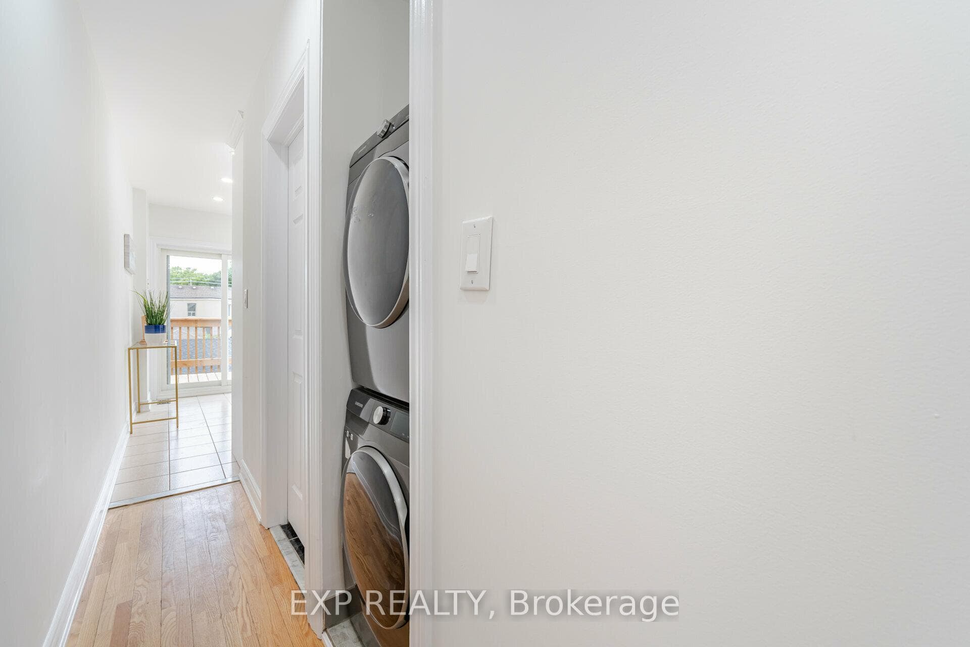 250 Saint Clarens Avenue photo 26