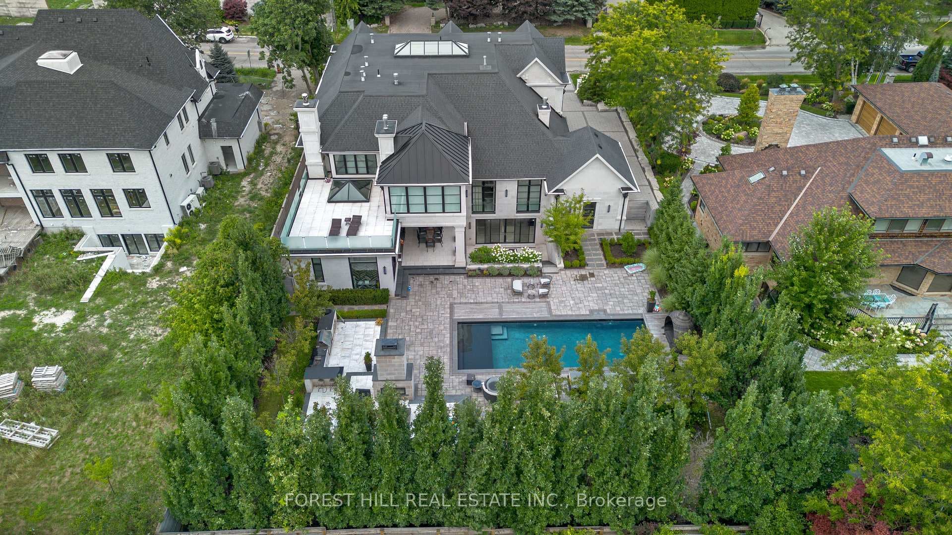 163 Arnold Avenue photo 33