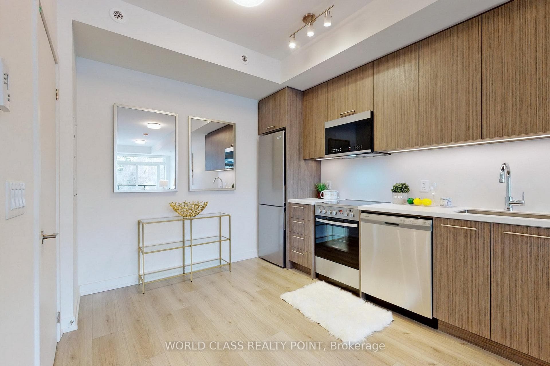 264 Finch Avenue Unit 12 photo 8