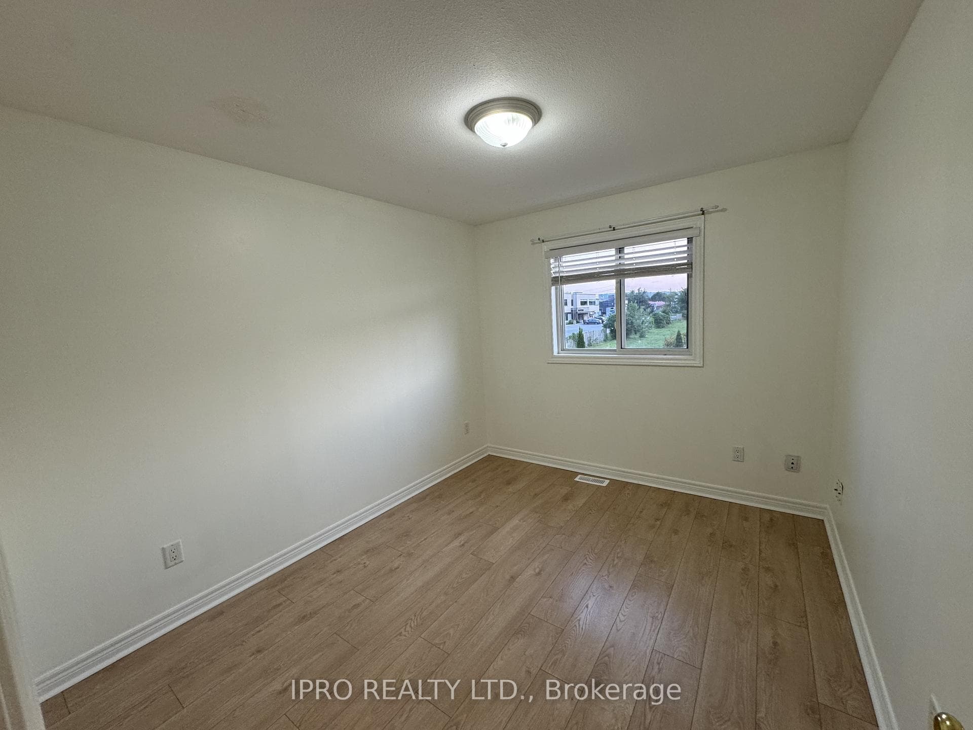 4422 Christopher Court photo 24