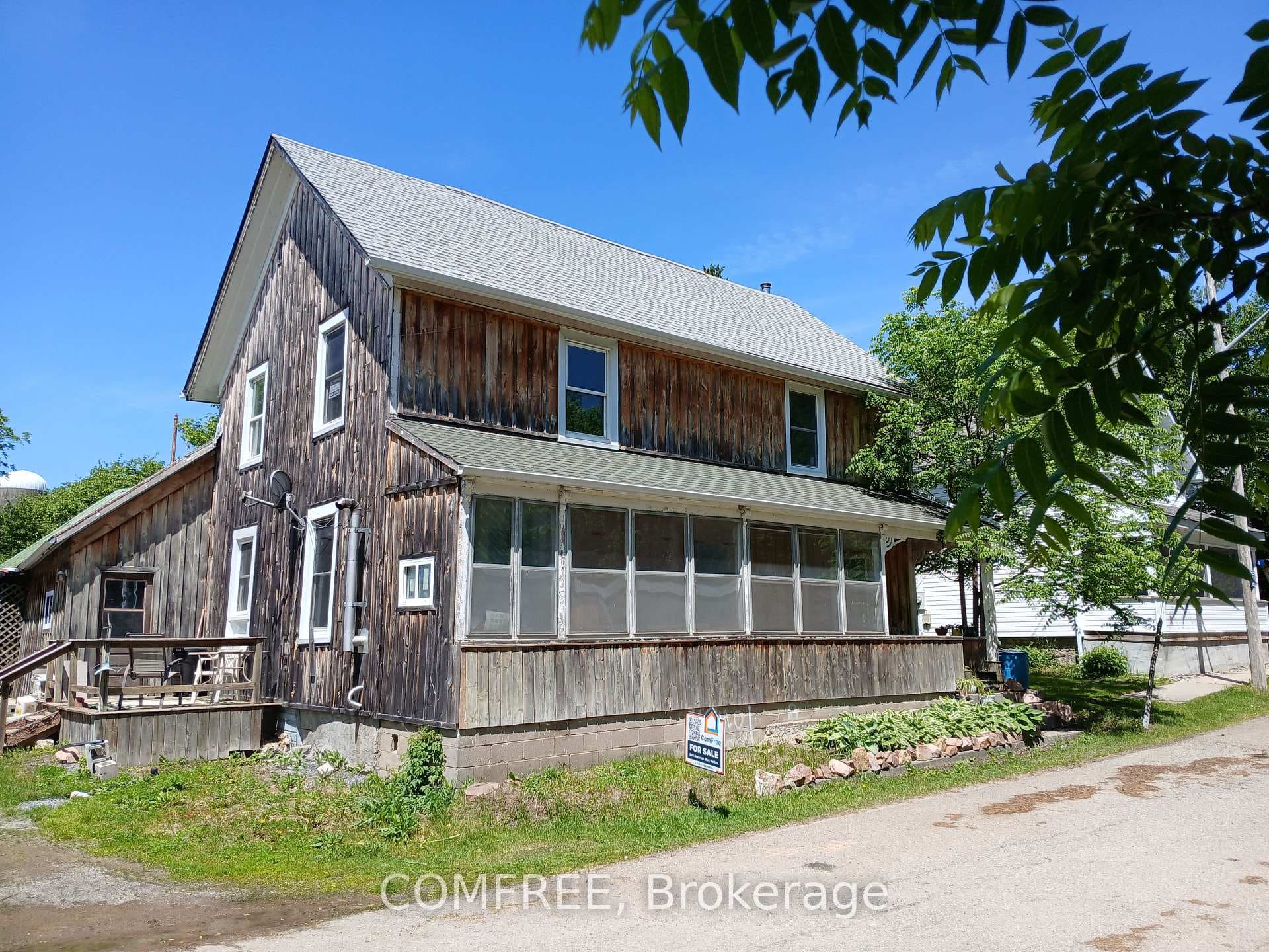 2 Miller Street photo 1