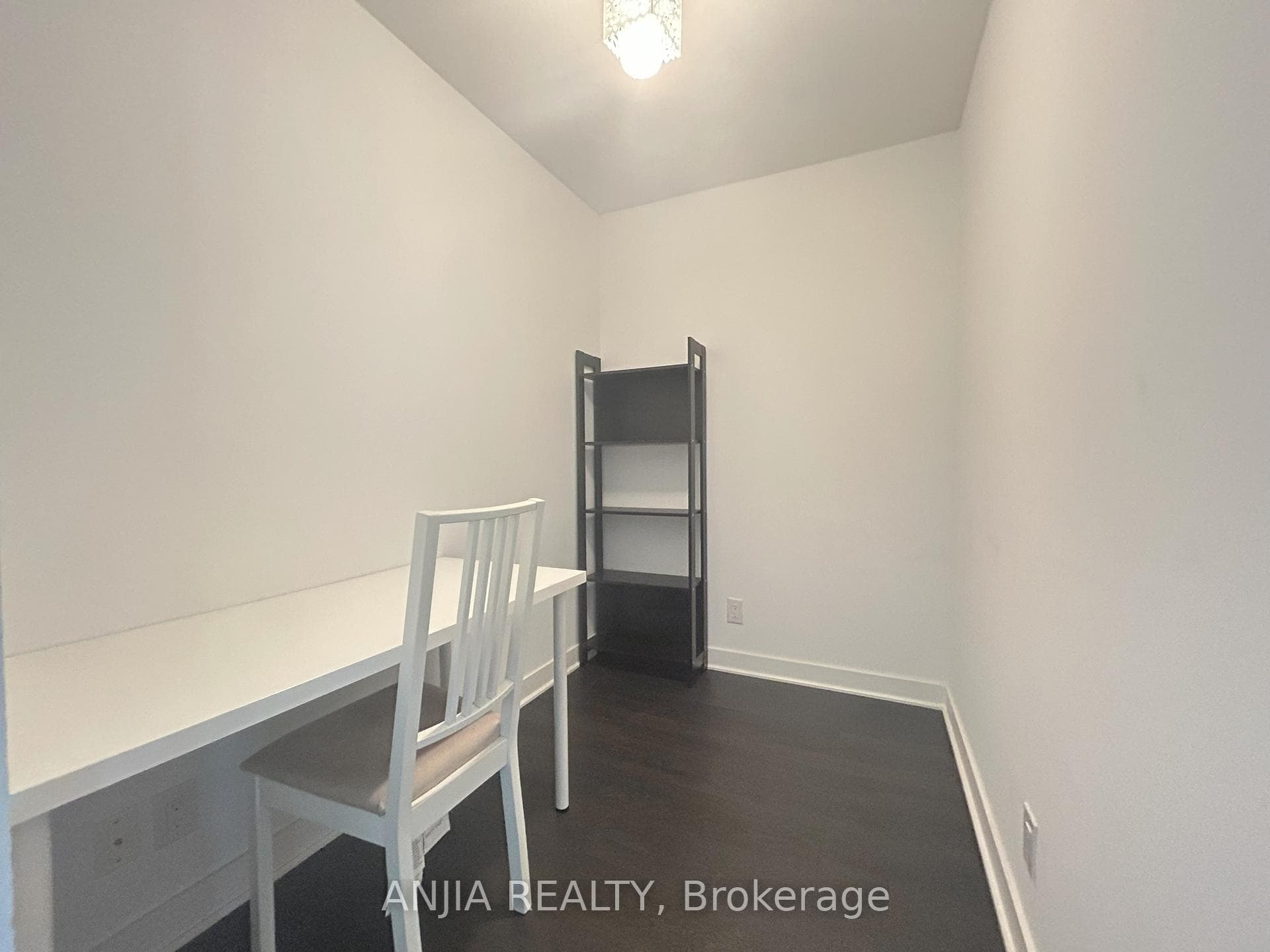 15 Grenville Street Unit 902 photo 8