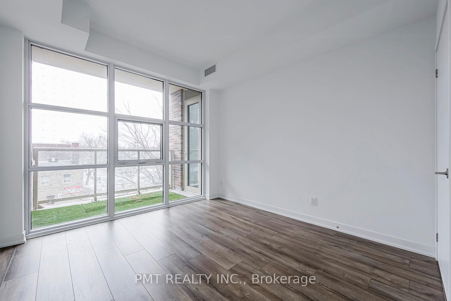 1787 St Clair Avenue Unit 322 photo 16