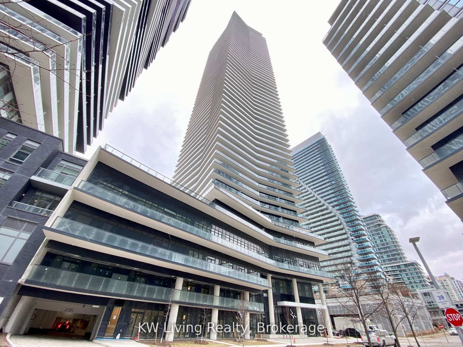 38 Annie Craig Drive Unit 1605 photo 1