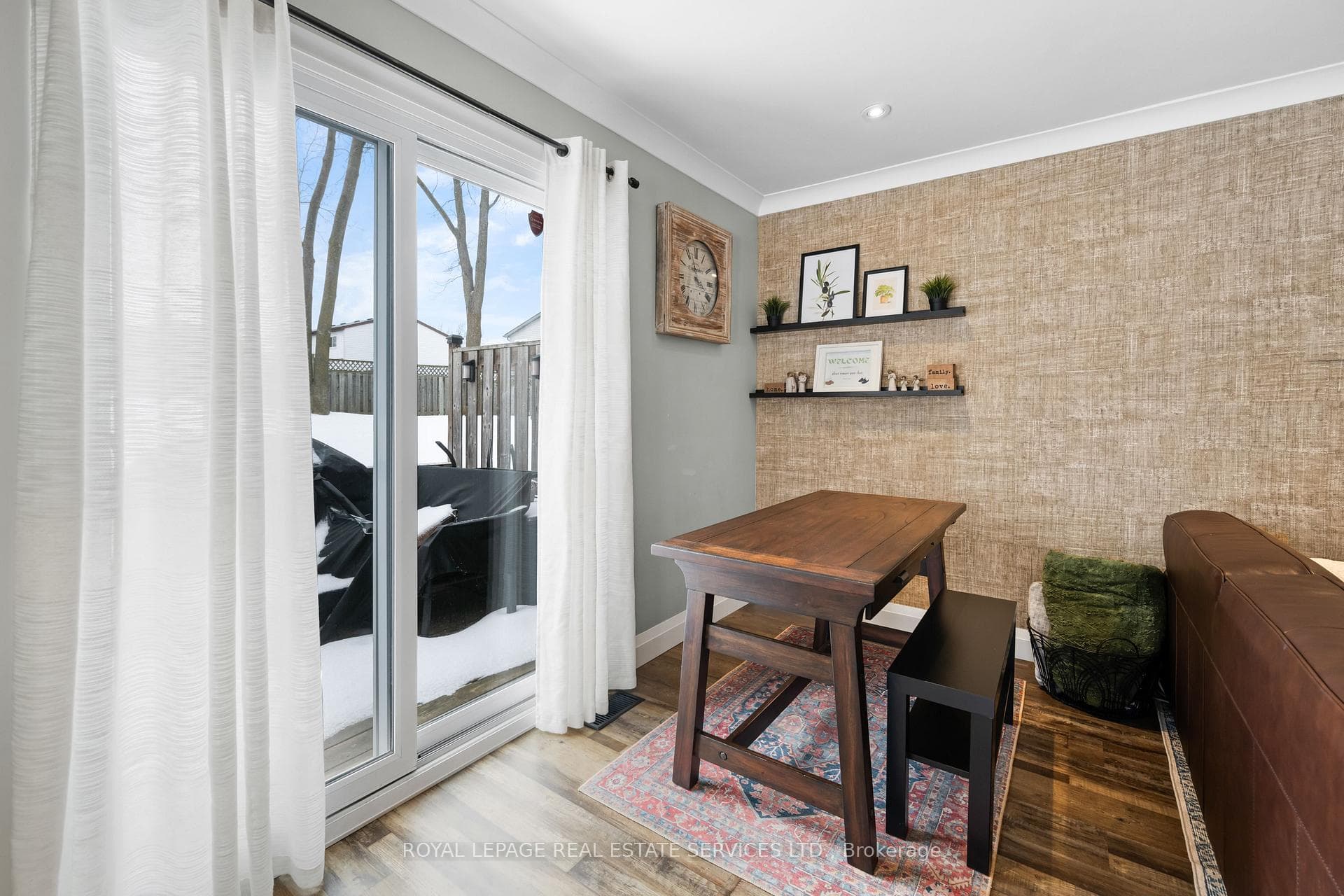 3125 Pinemeadow Drive Unit #9 photo 14