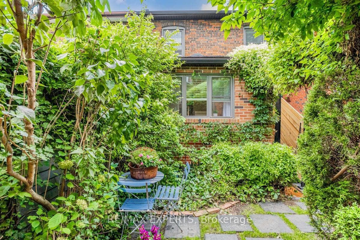 94 Roseneath Gardens photo 39