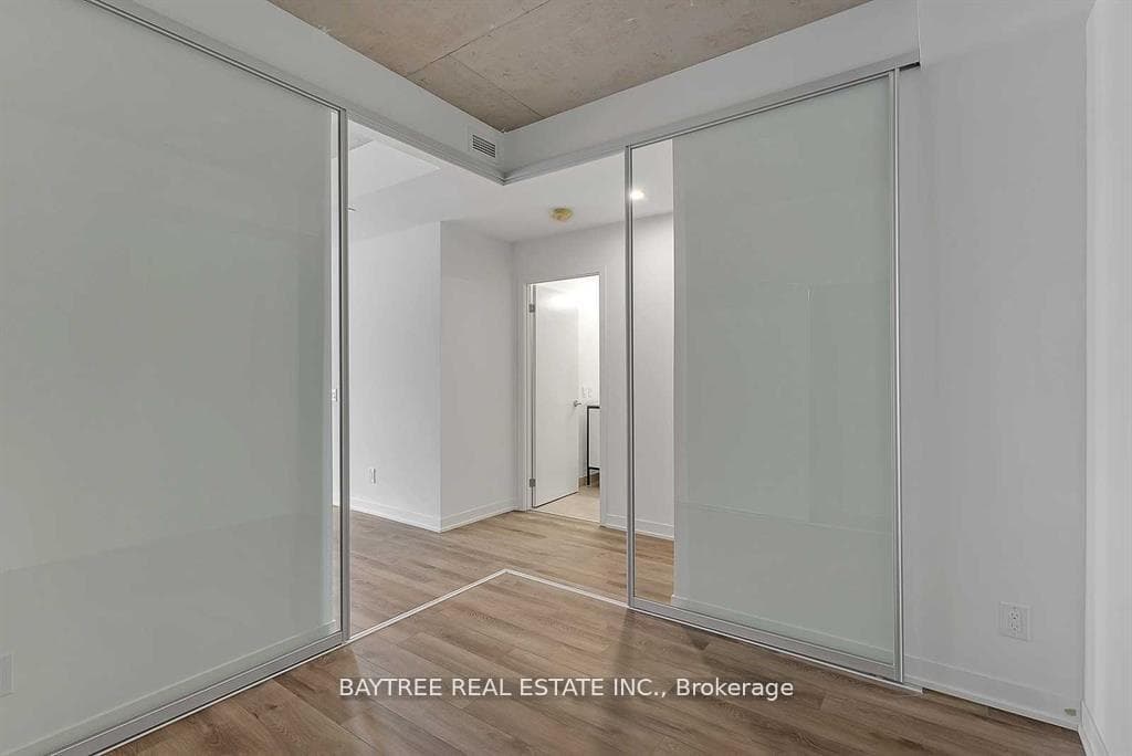 1808 St Clair Avenue Unit 201 photo 14