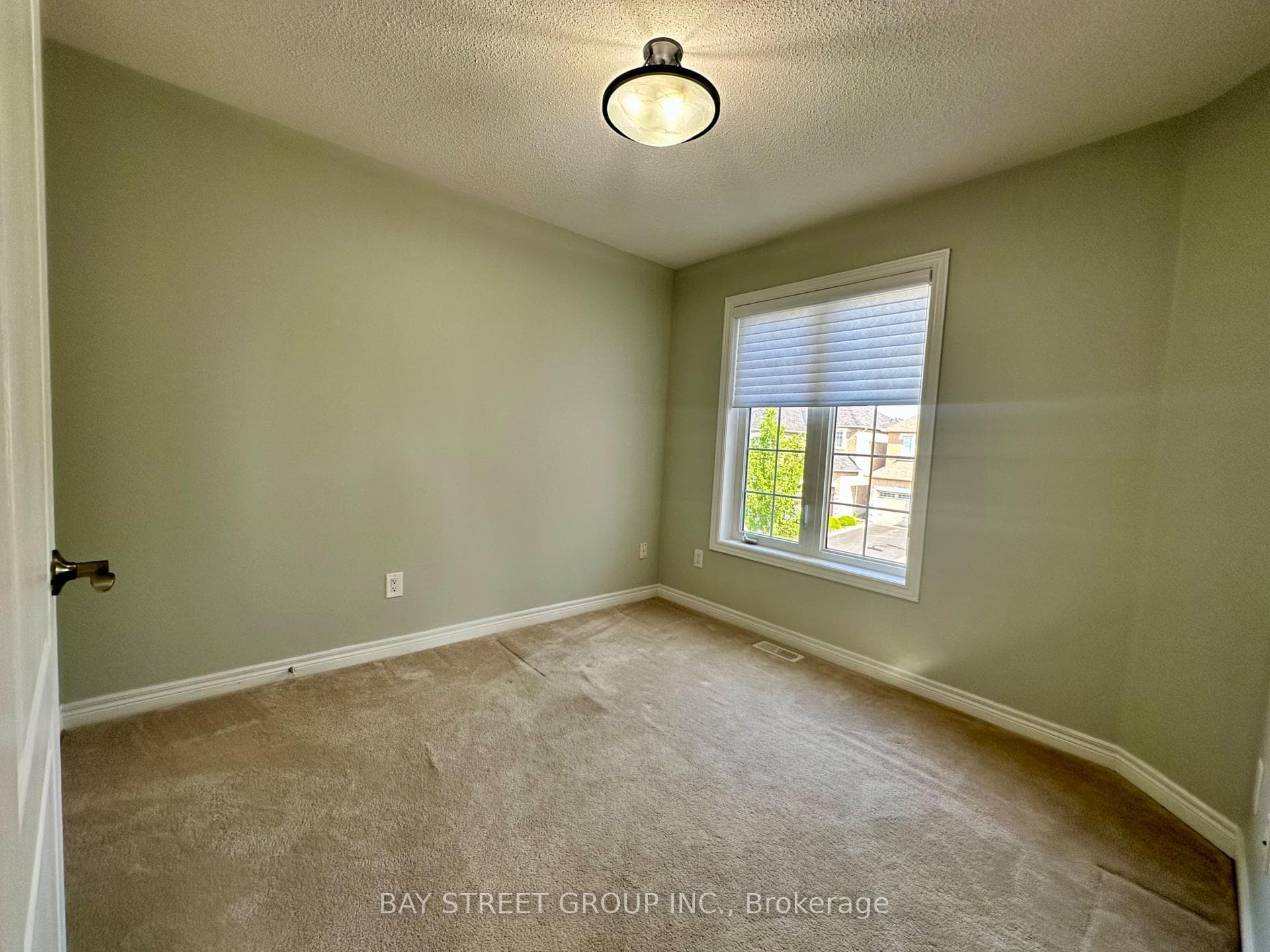 45 Florelle Drive photo 13