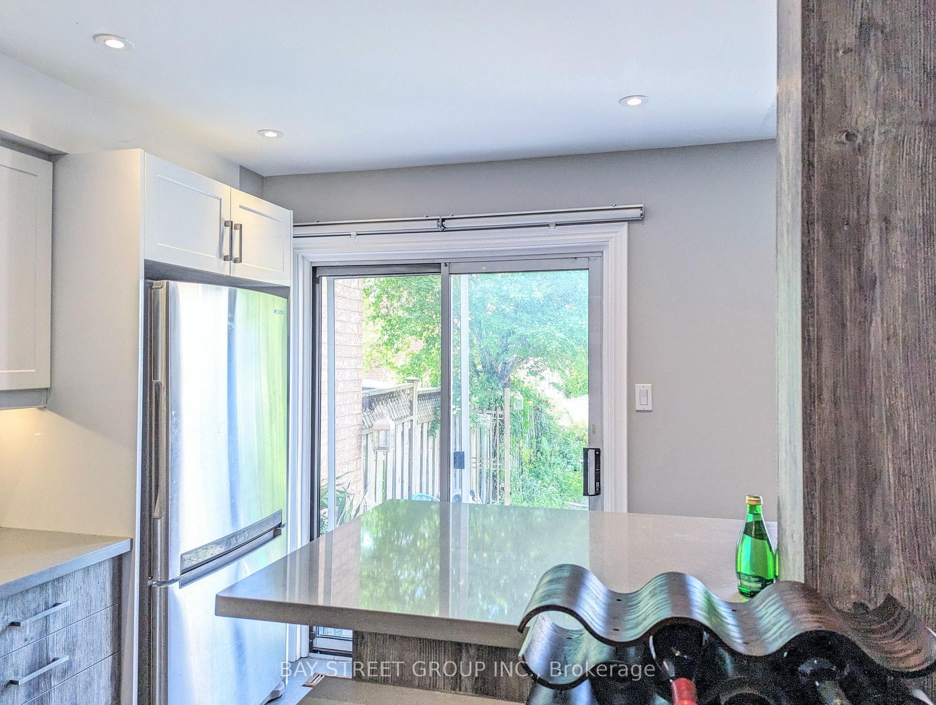 6 Queensway Drive photo 10