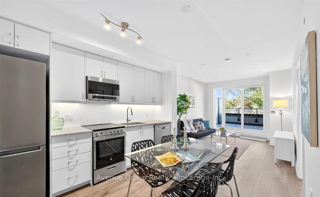 700 Sheppard Avenue Unit 211 photo 4