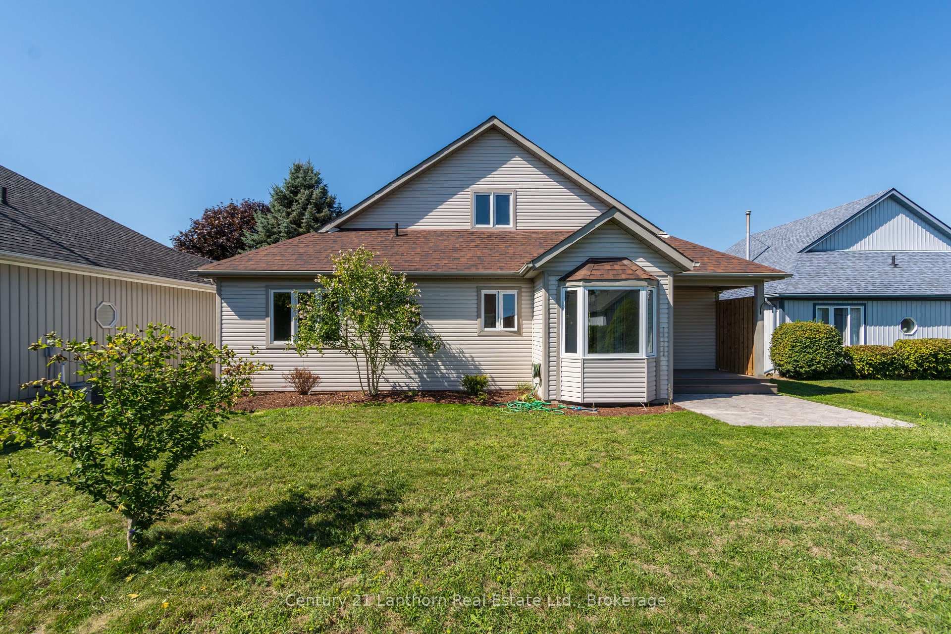 13 Nesbitt Drive photo 46