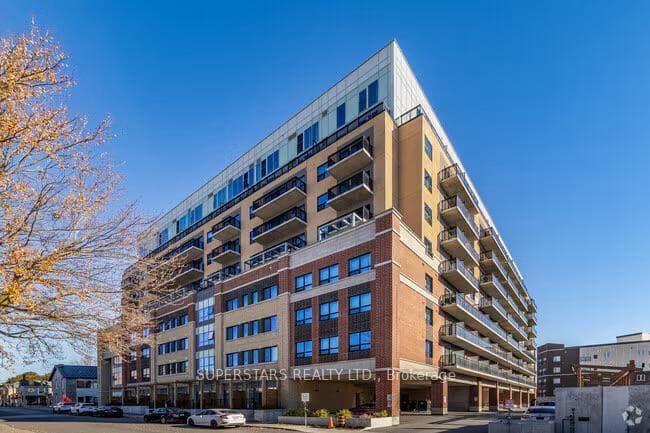 652 Princess Street Unit 1012 photo 1