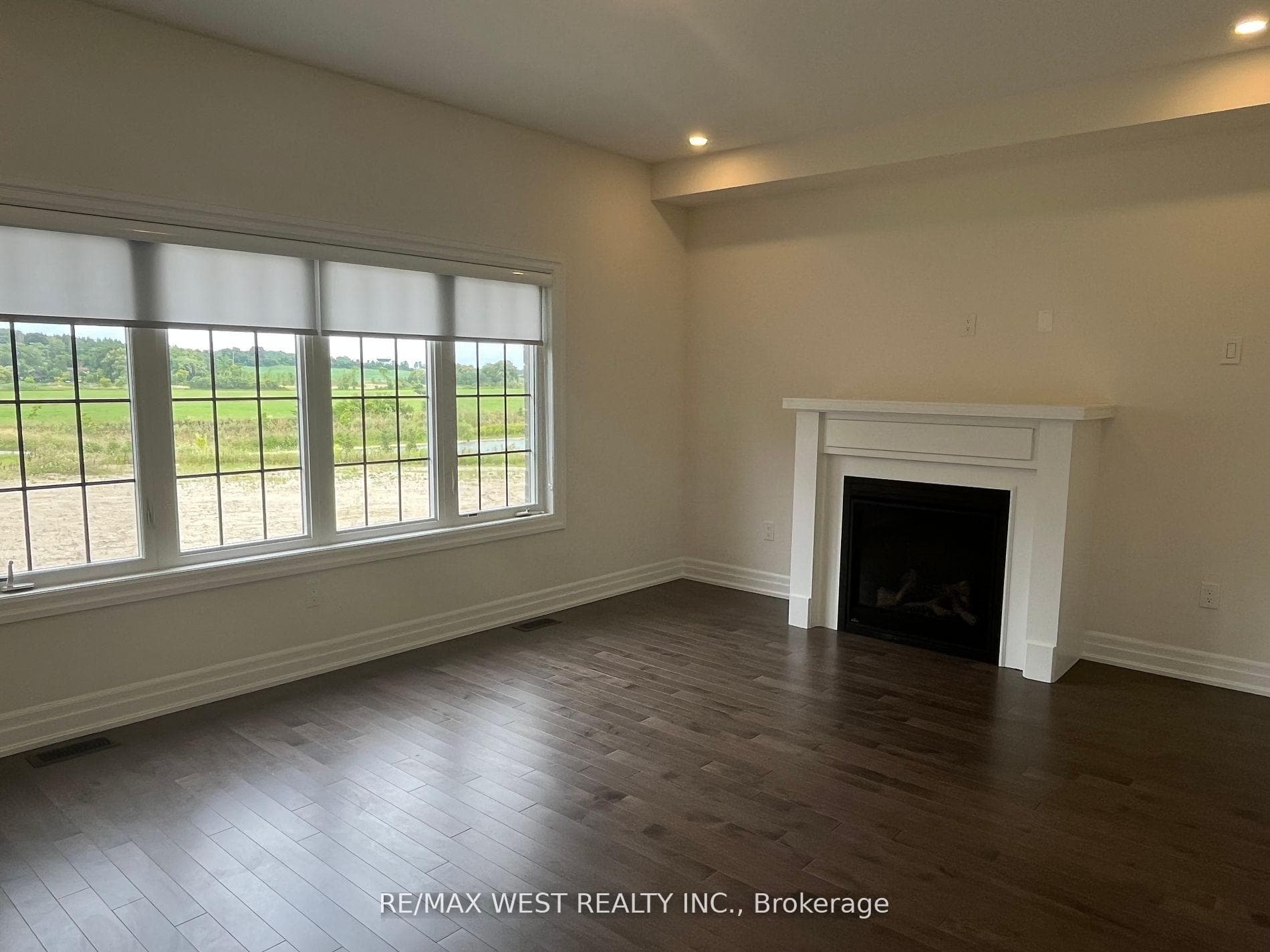 130 Connell Drive photo 11