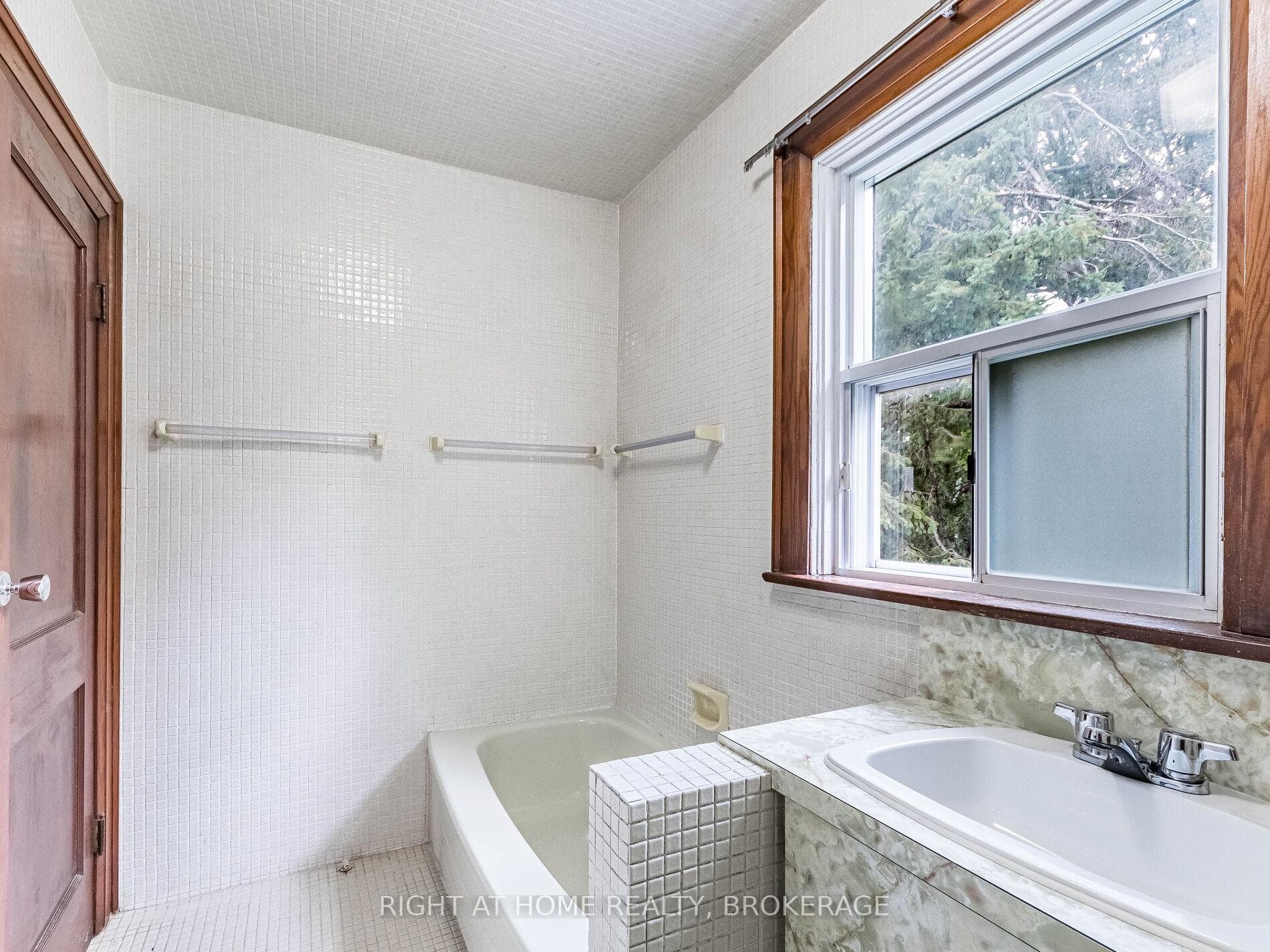 88 William Street photo 23