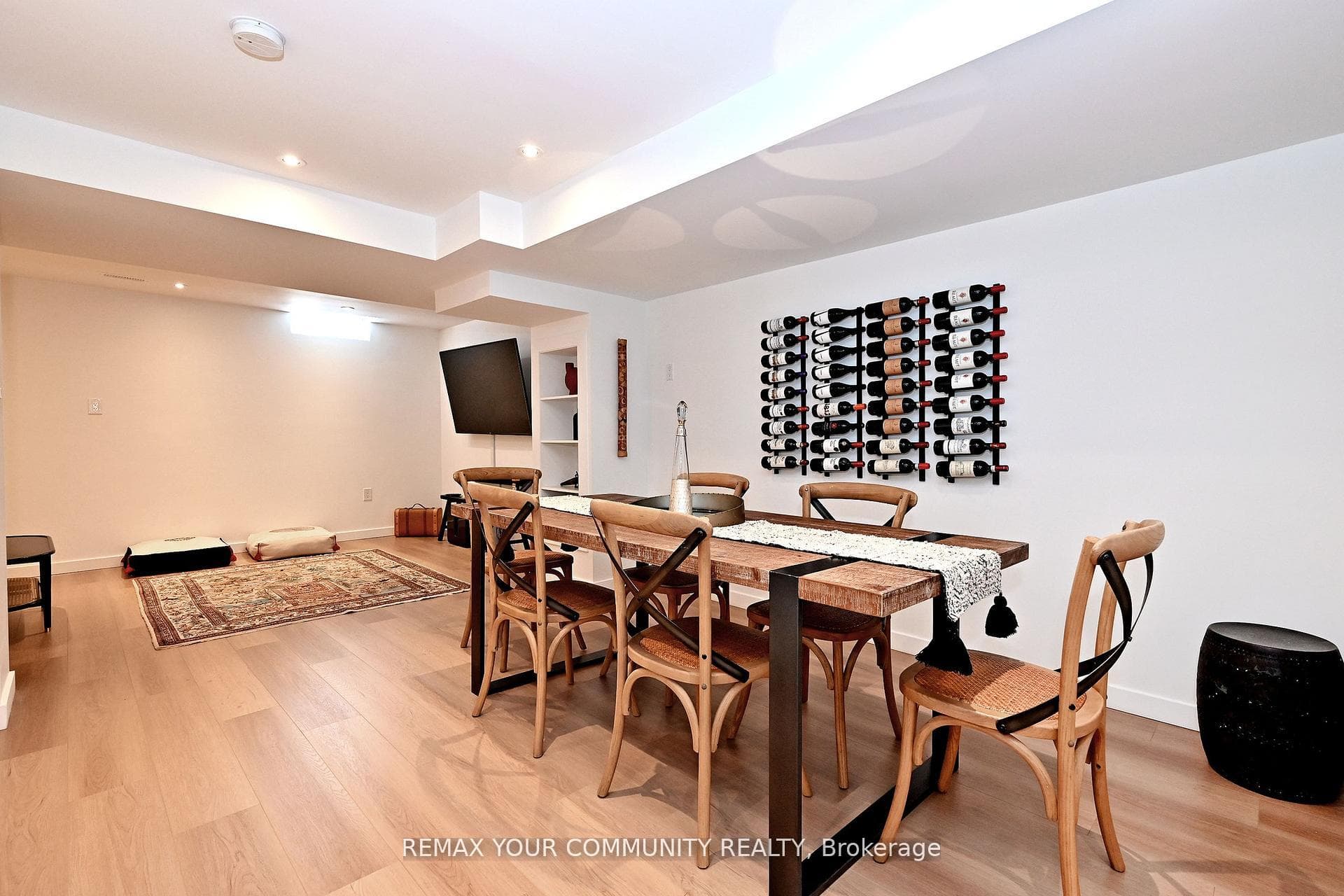 152 Vanguard Road photo 48