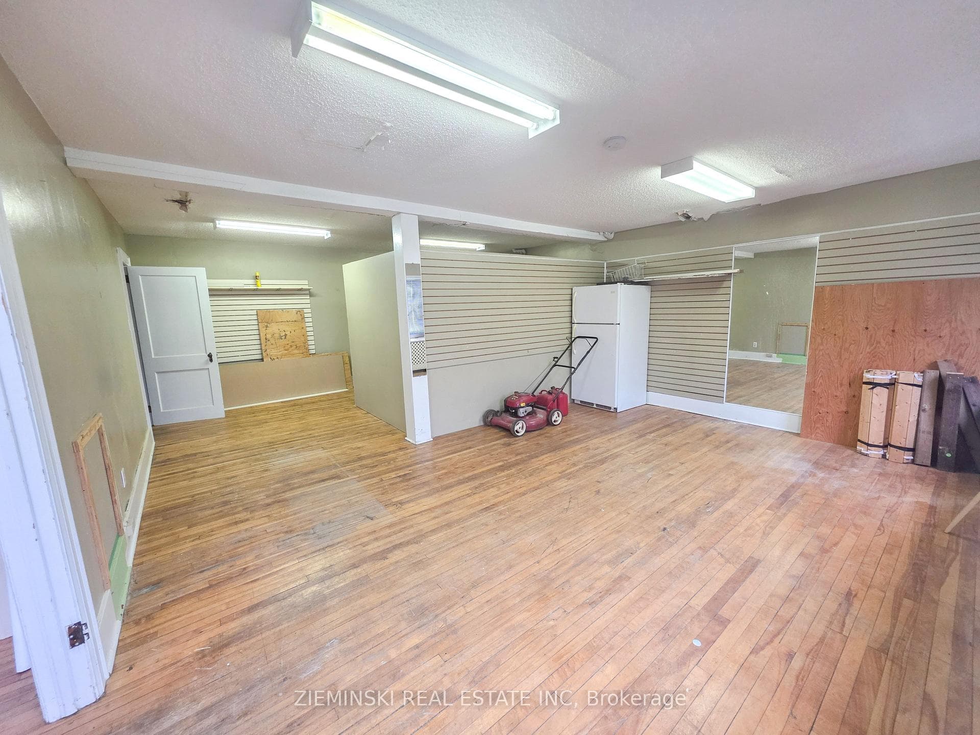 30 Duncan Avenue photo 21