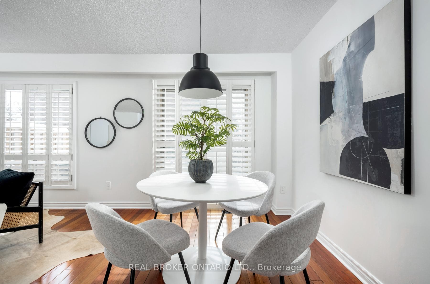 17 Knightsbridge Way photo 16