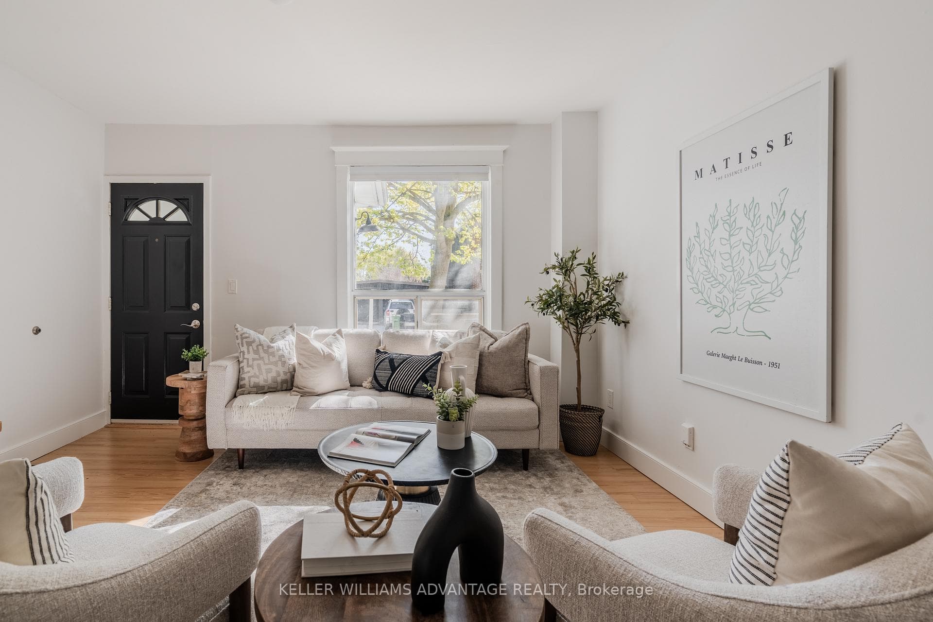182 Pickering Street photo 4