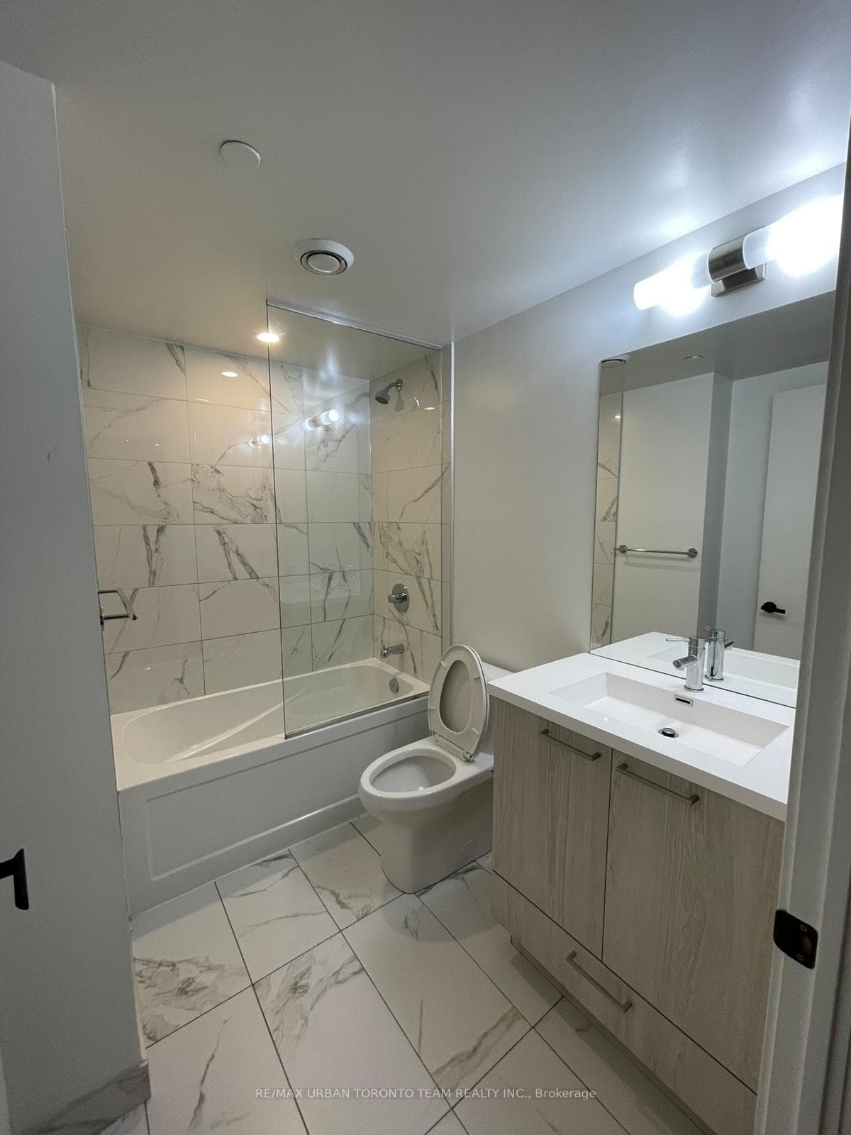 195 Commerce Street Unit 3108 photo 7