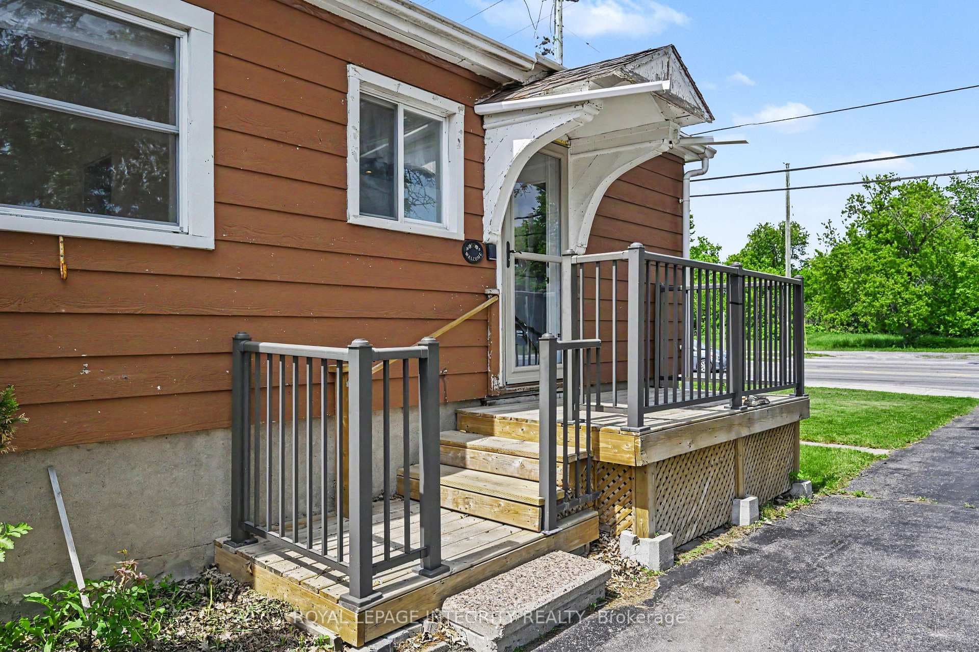 6070 Perth Street photo 31