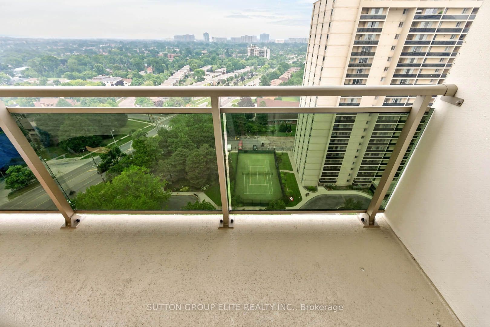 820 Burnhamthorpe Road Unit 2010 photo 19