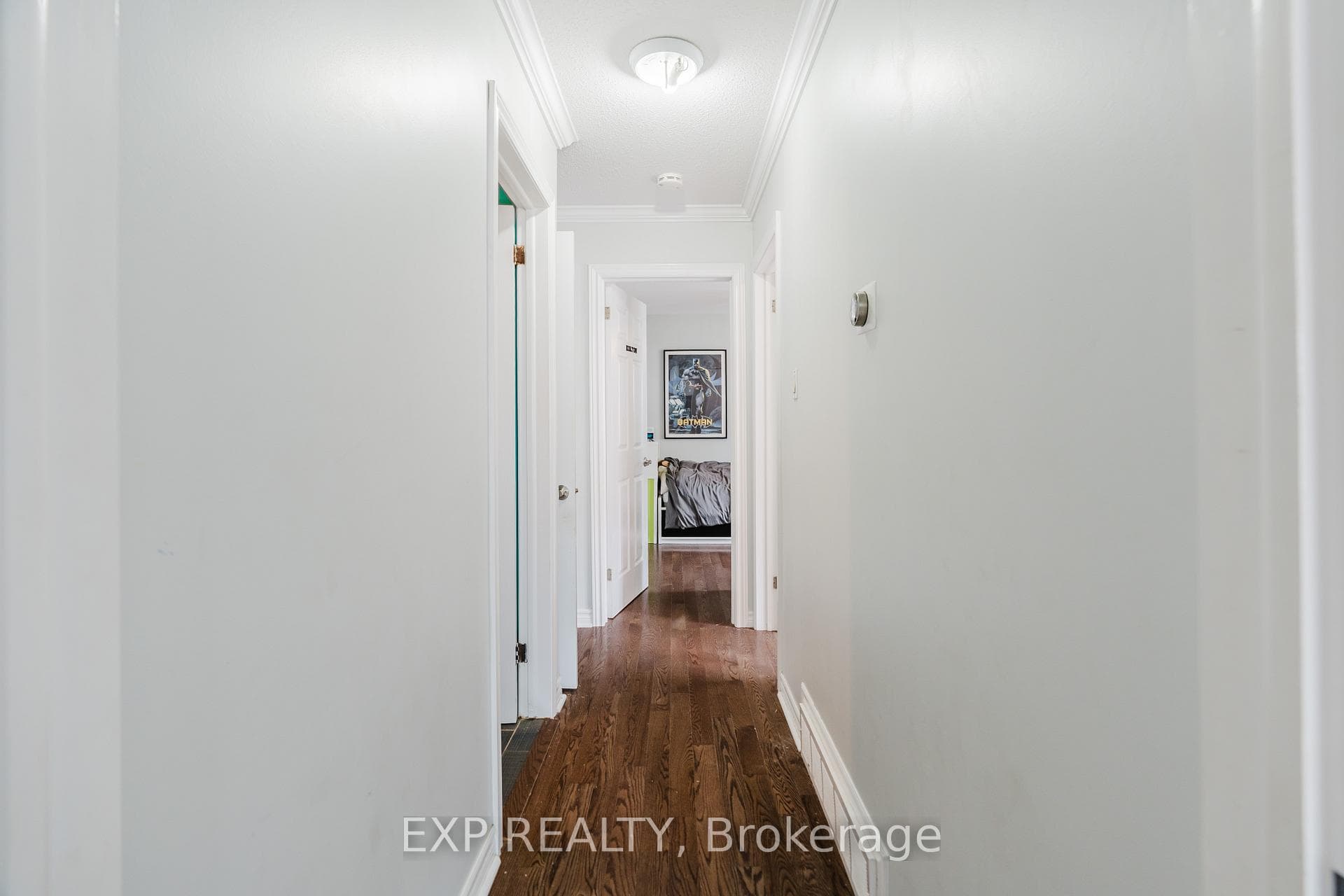 2136 Fillmore Crescent photo 27