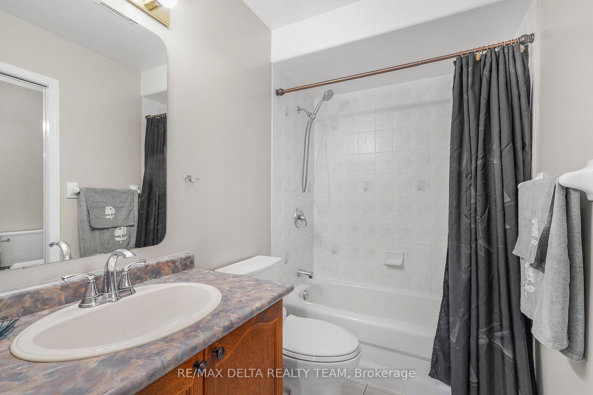 2040 Sunland Drive photo 21